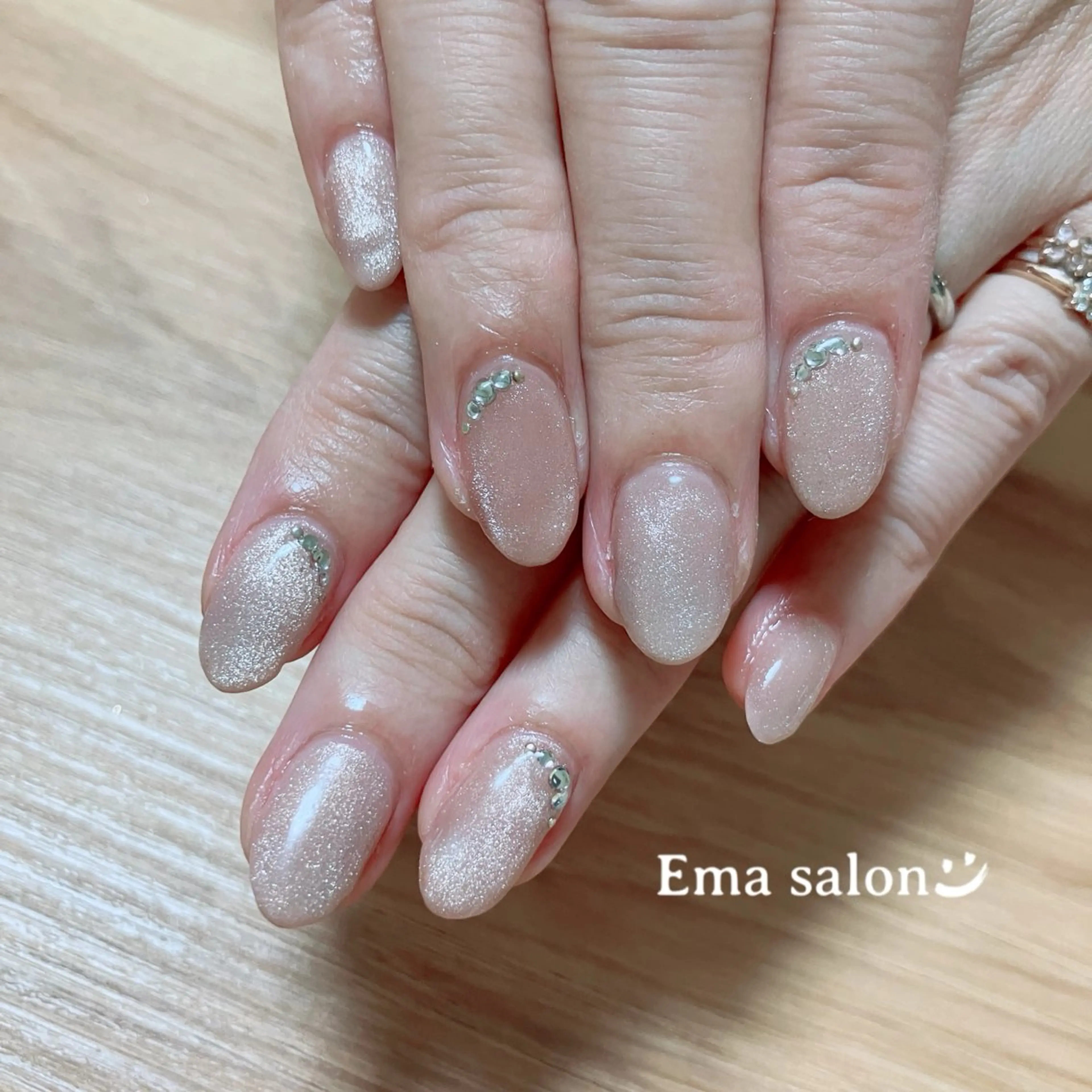 ネイル マグネットネイル ストーンネイル ハンドネイル Ema salon satomiのネイルデザイン