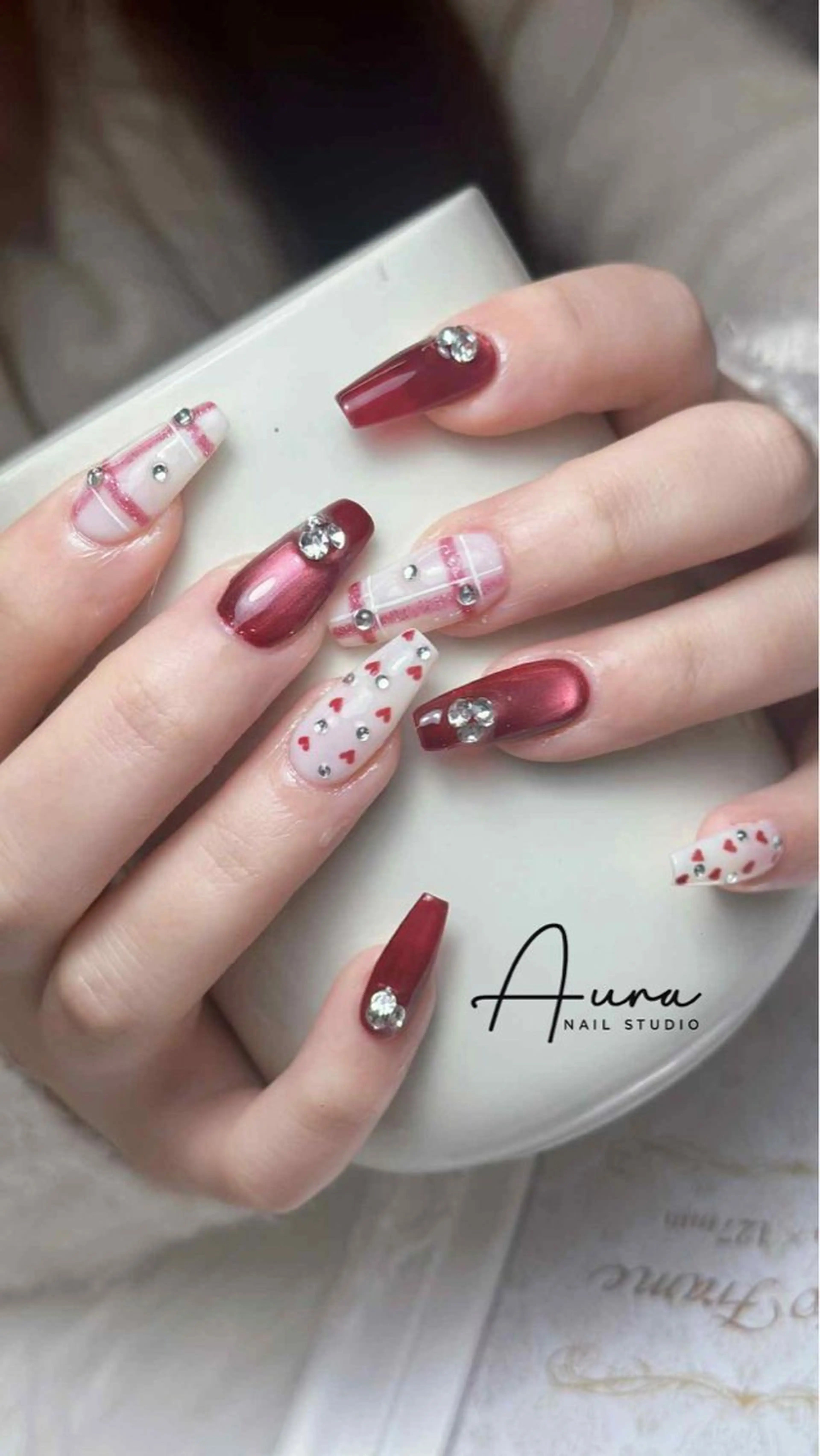 ネイル Aura Nail Hinaのネイルデザイン