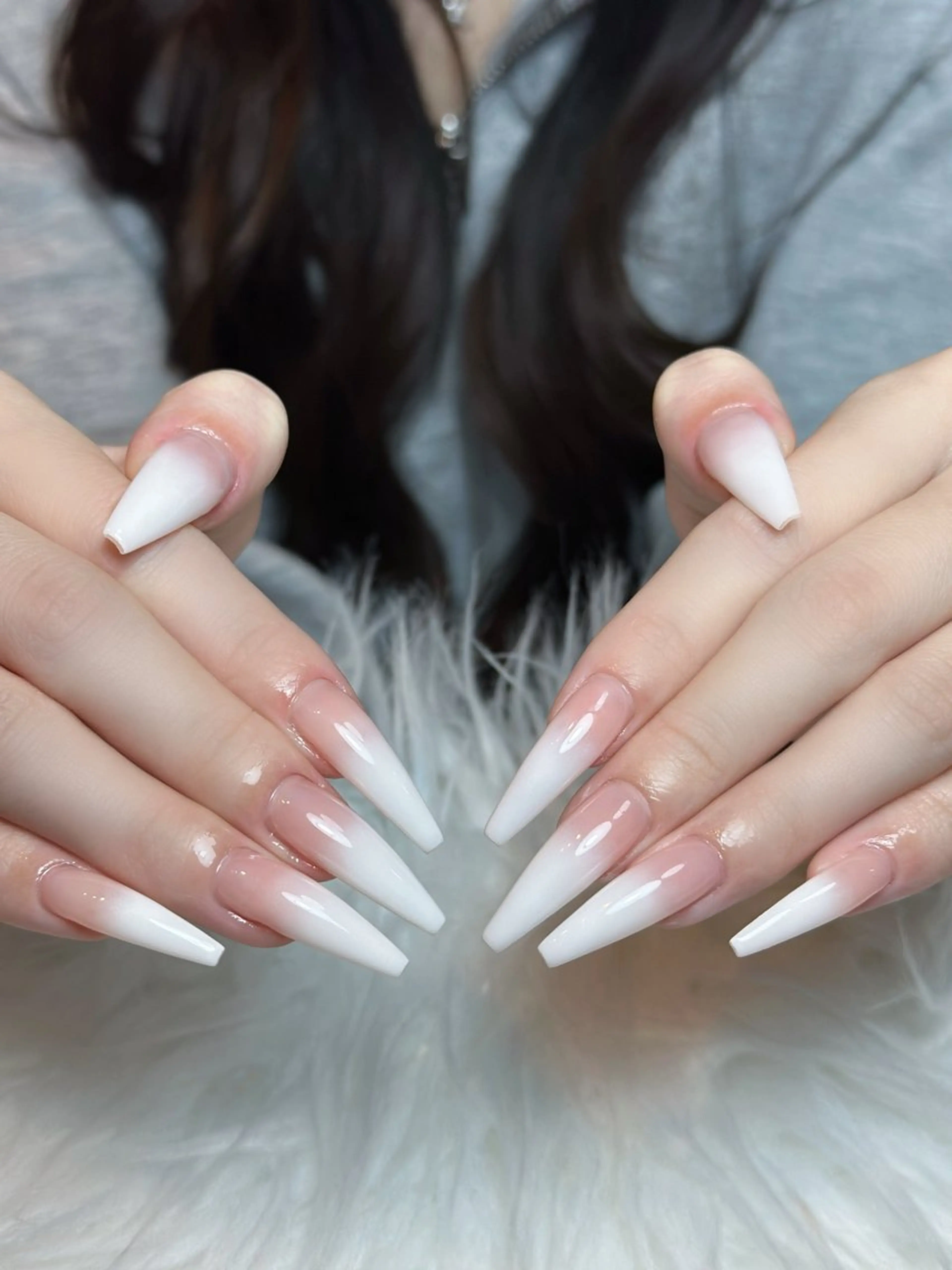 ネイル オーロラネイル ボルドー ブラウン 氷ネイル・うるうるネイル キラキラネイル ハンドネイル Julli NailStudioのネイルデザイン