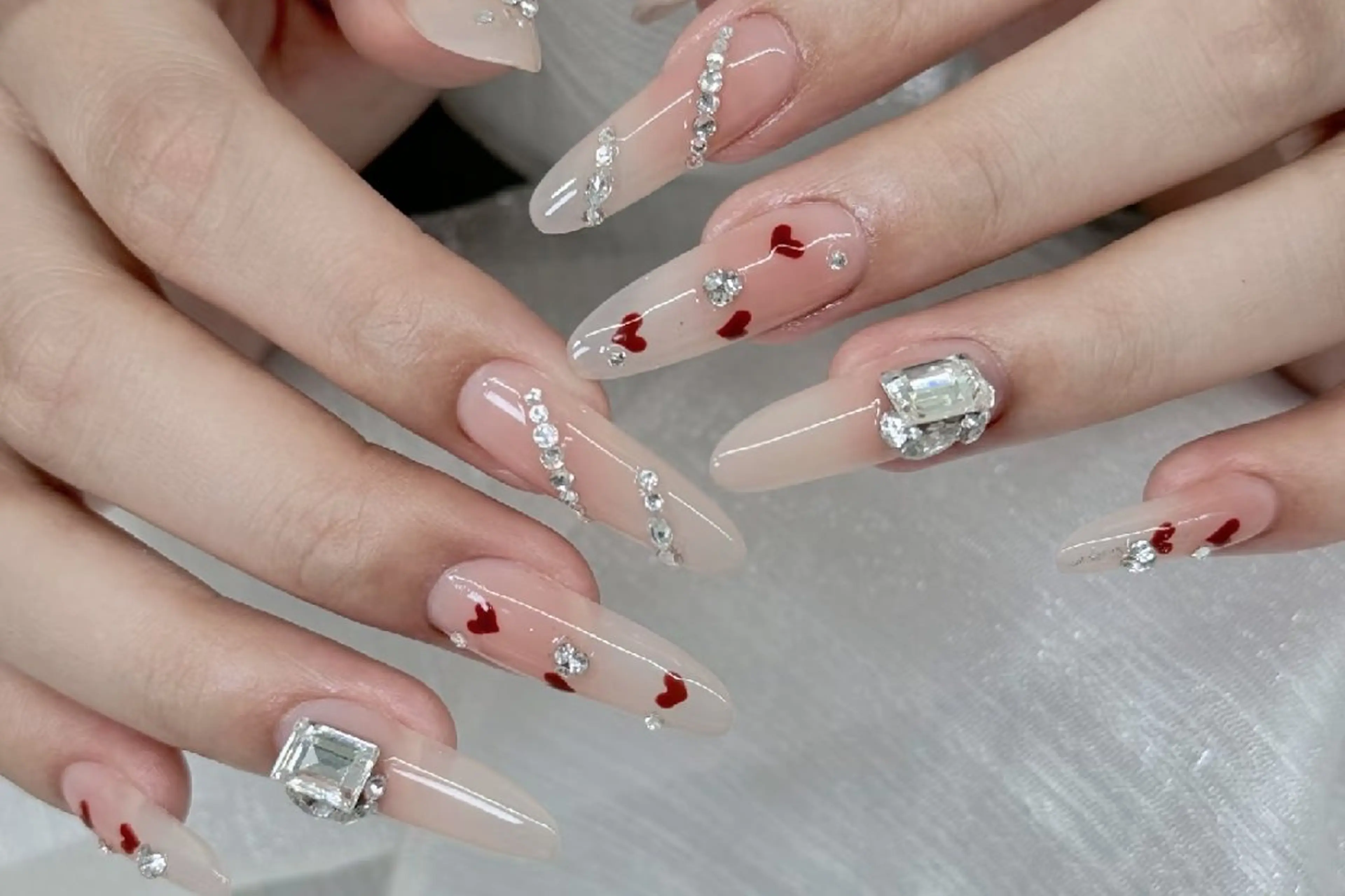 ネイル 鈴木 彩星のネイルデザイン