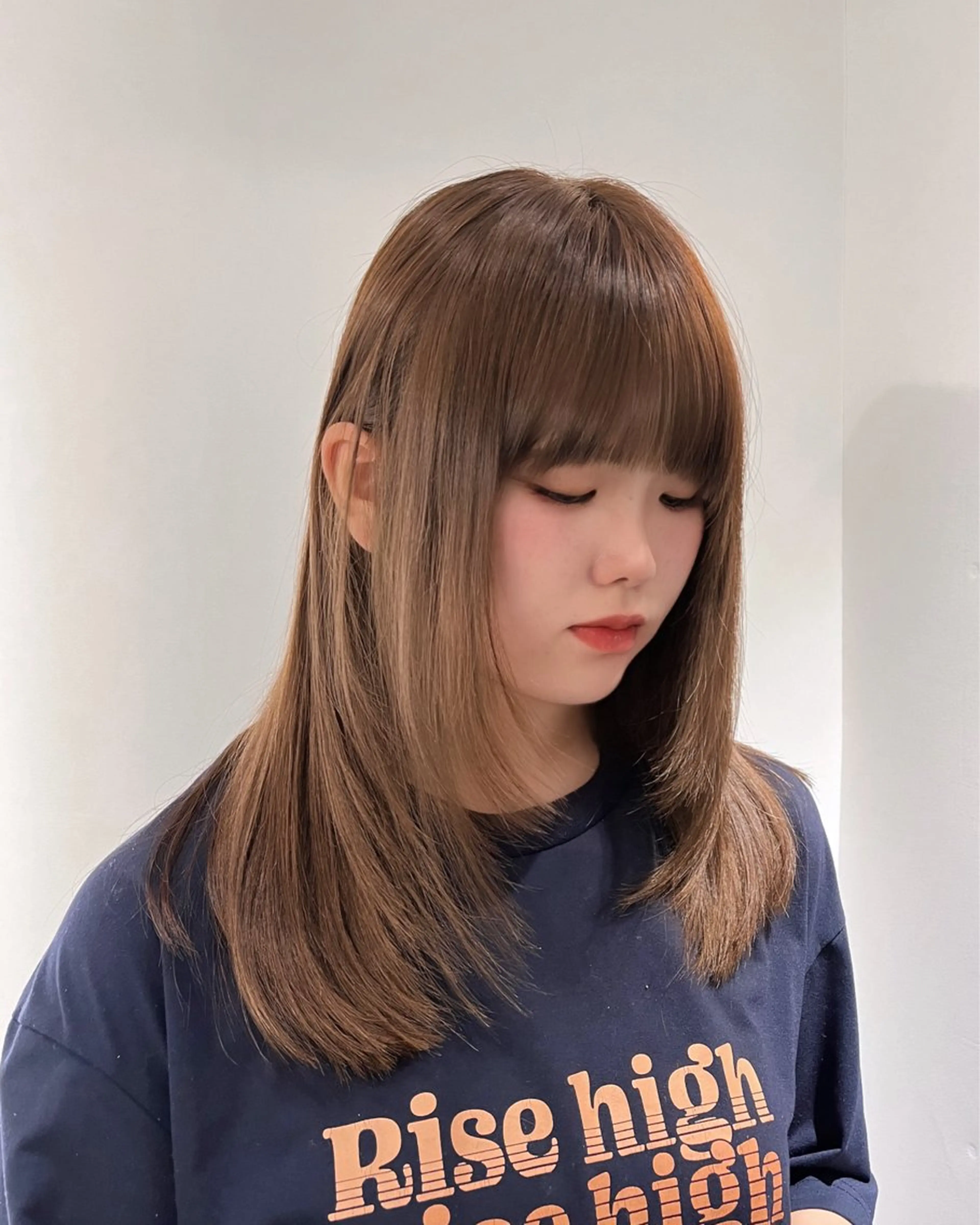 ミディアム カラー/レイヤー /カット泉谷七登のヘアスタイル