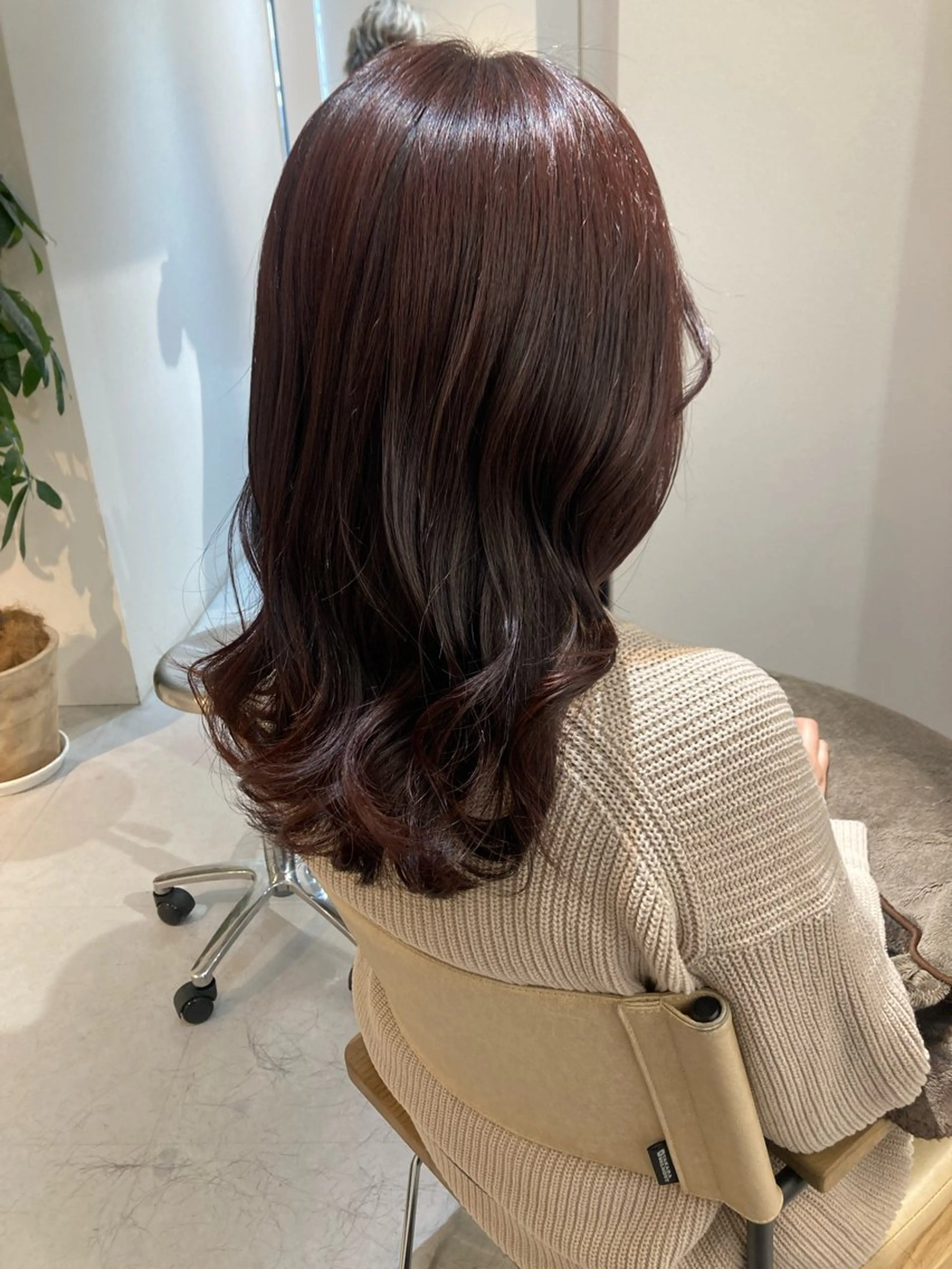 ミディアム ✨色持ちの良い艶 カラー✨蟹江真世のヘアスタイル