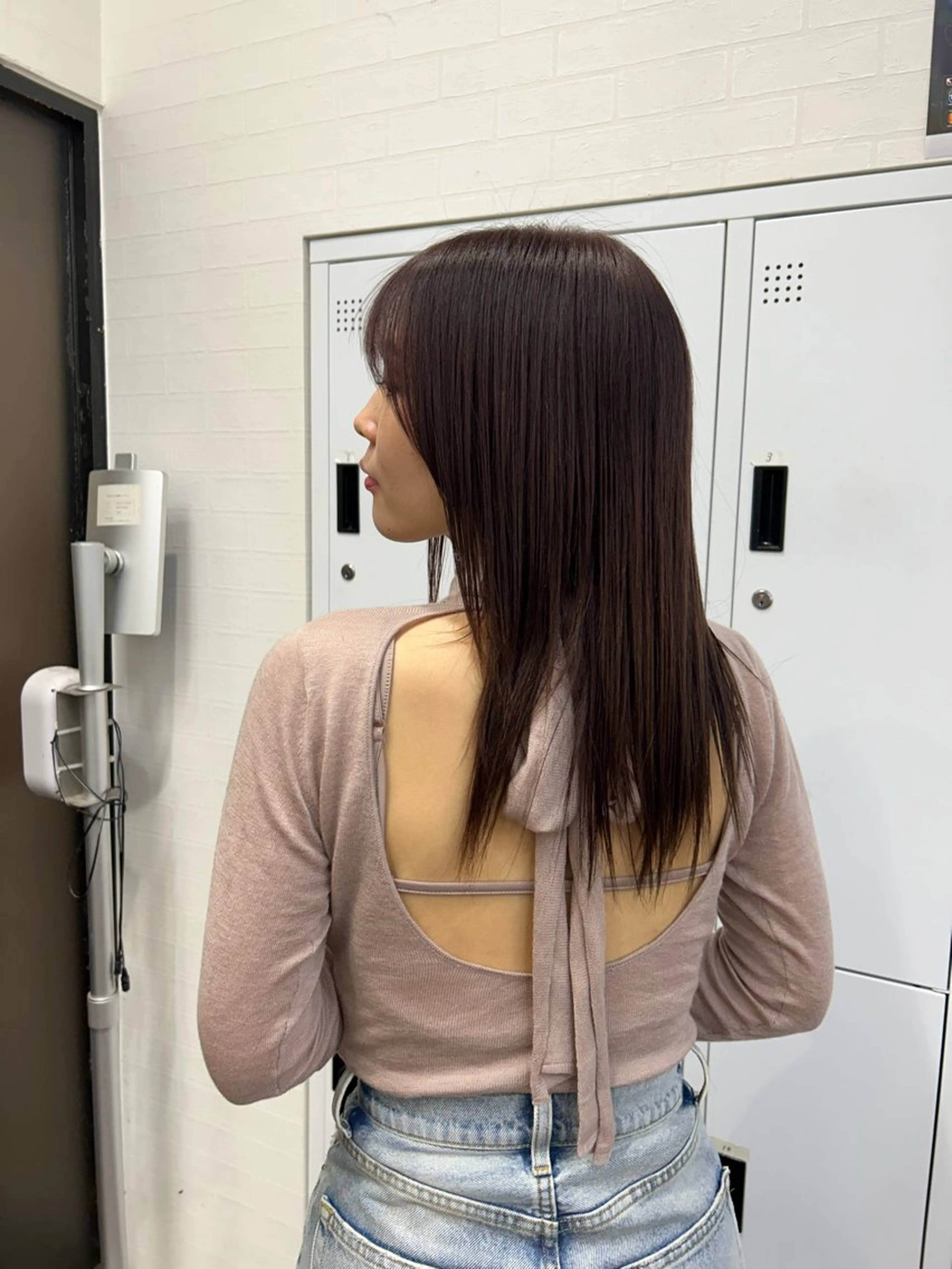 ミディアム Yui. ハイトーン/パーマ/のヘアスタイル