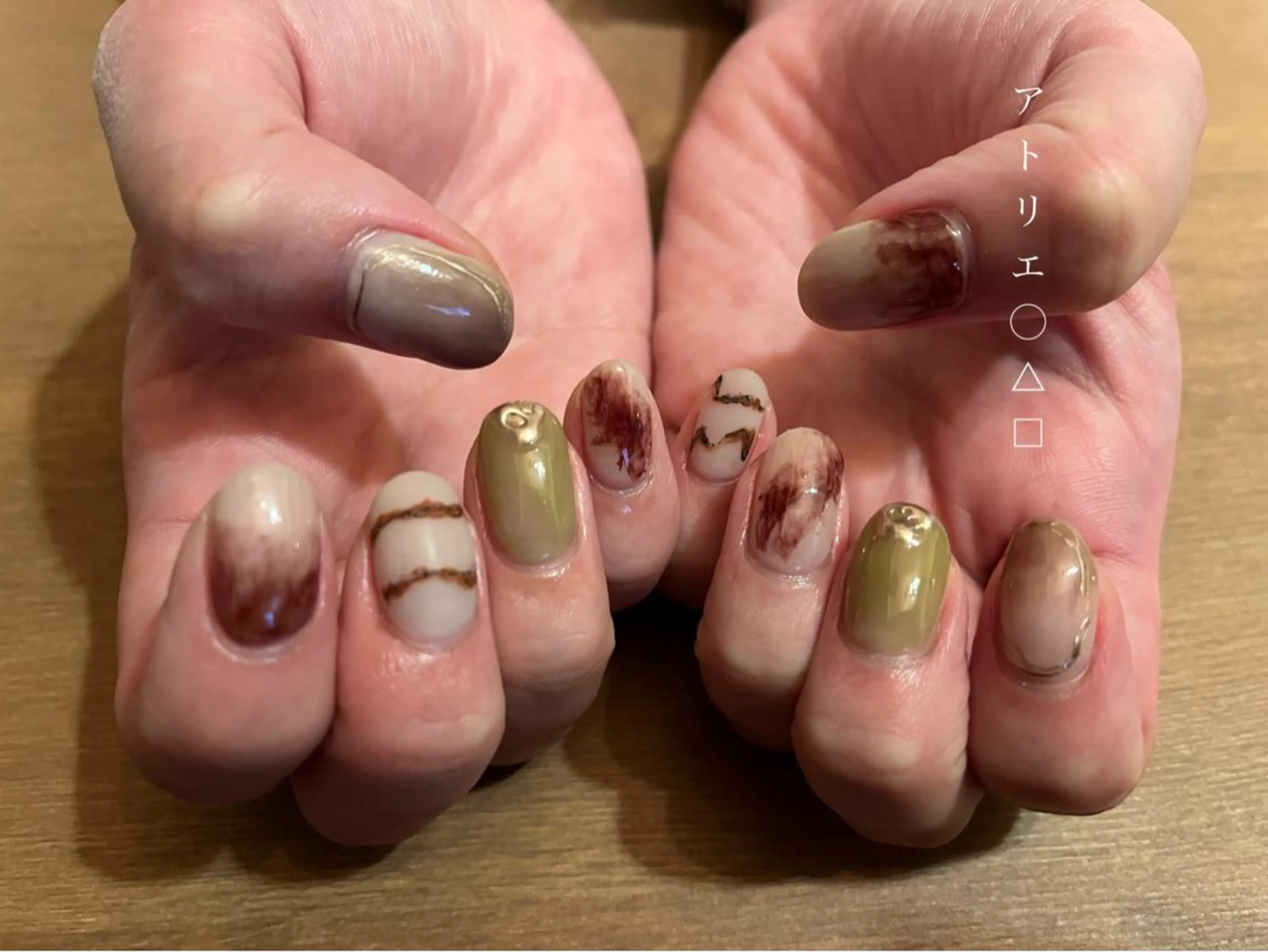 ネイル ハンドネイル アトリエ ○△□のネイルデザイン