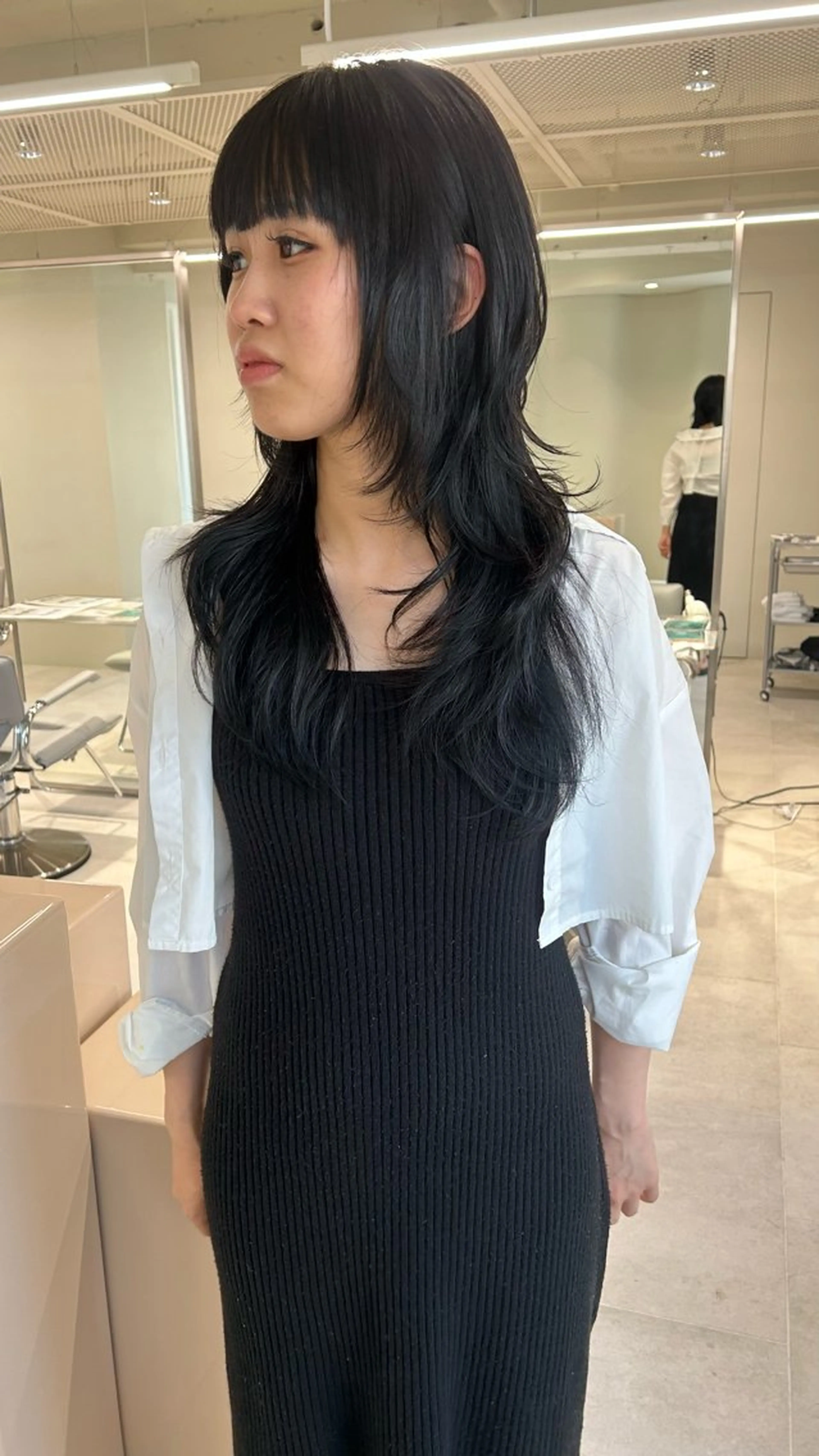 ロング カラー 黒髪 ブルーカラー ブルーブラック ハッシュカット カット ヘアカラー ショートカット募集中 /NAGISAのヘアスタイル