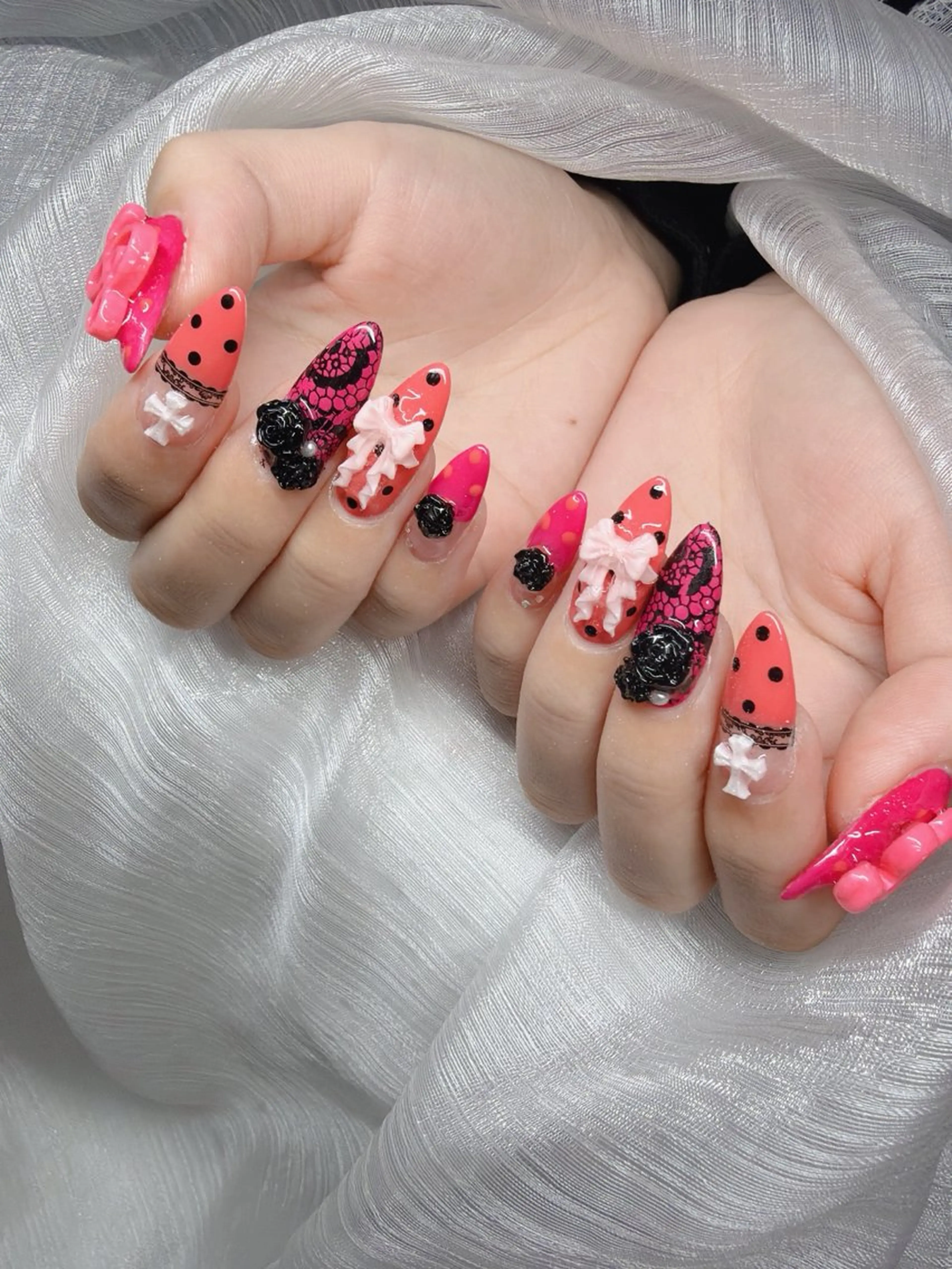 ネイル ハンドネイル Lee Nailsのネイルデザイン