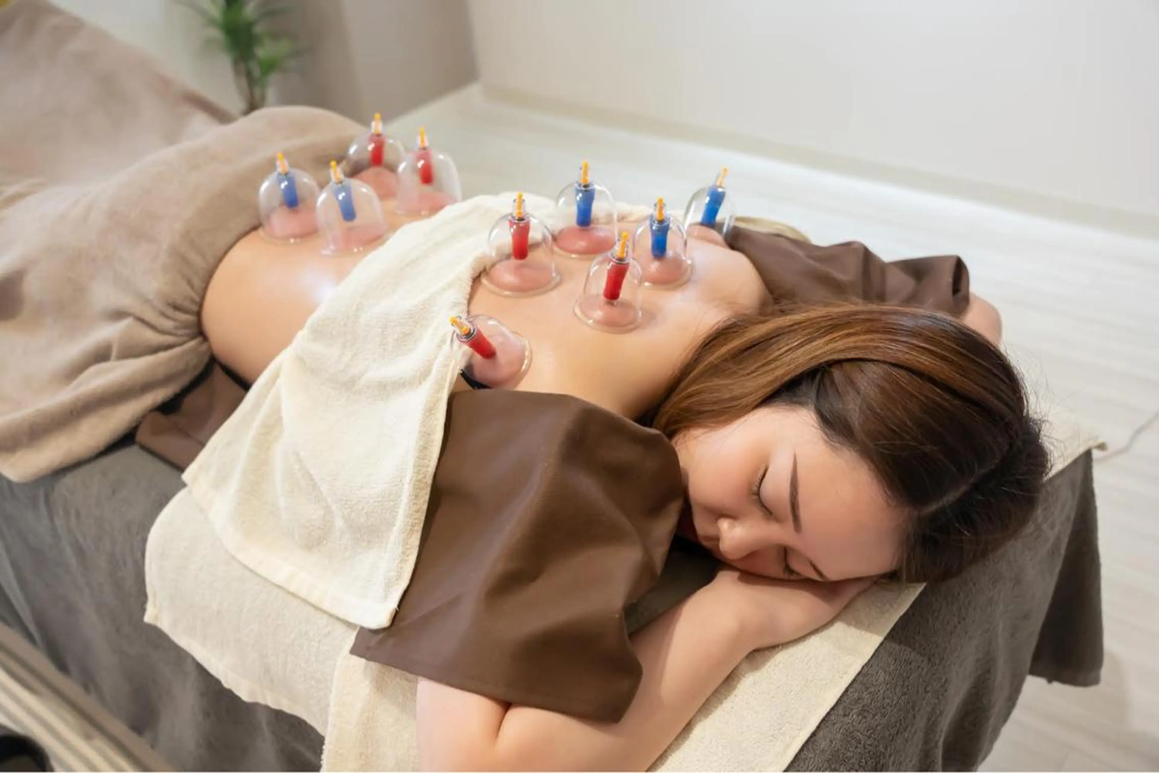 ⭐️美容鍼も体のケアも⭐️全身フルケア90分コースの写真