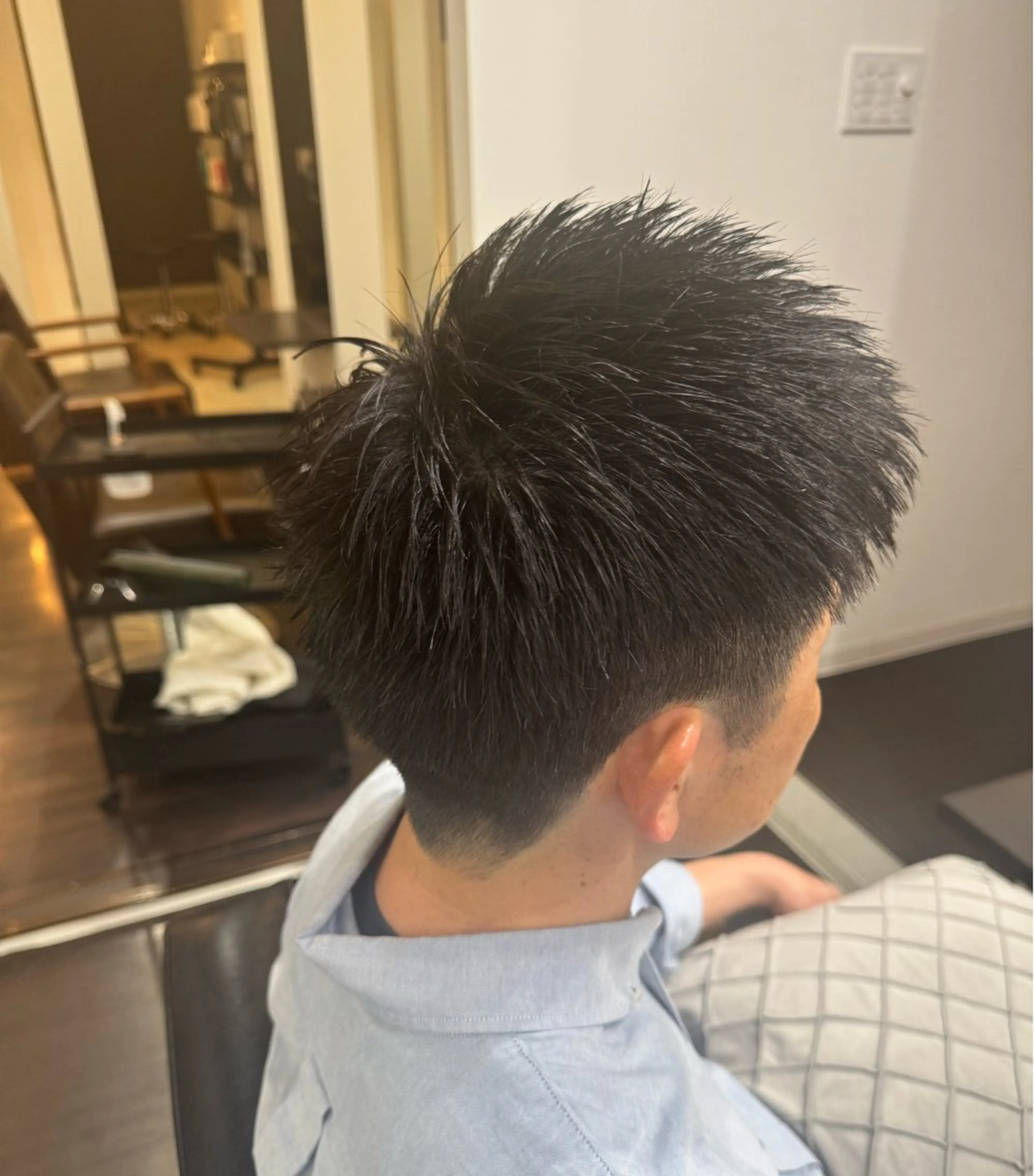 ショート パーマ メンズ メンズショート 刈り上げ ショートヘア 日比 海夏太のヘアスタイル
