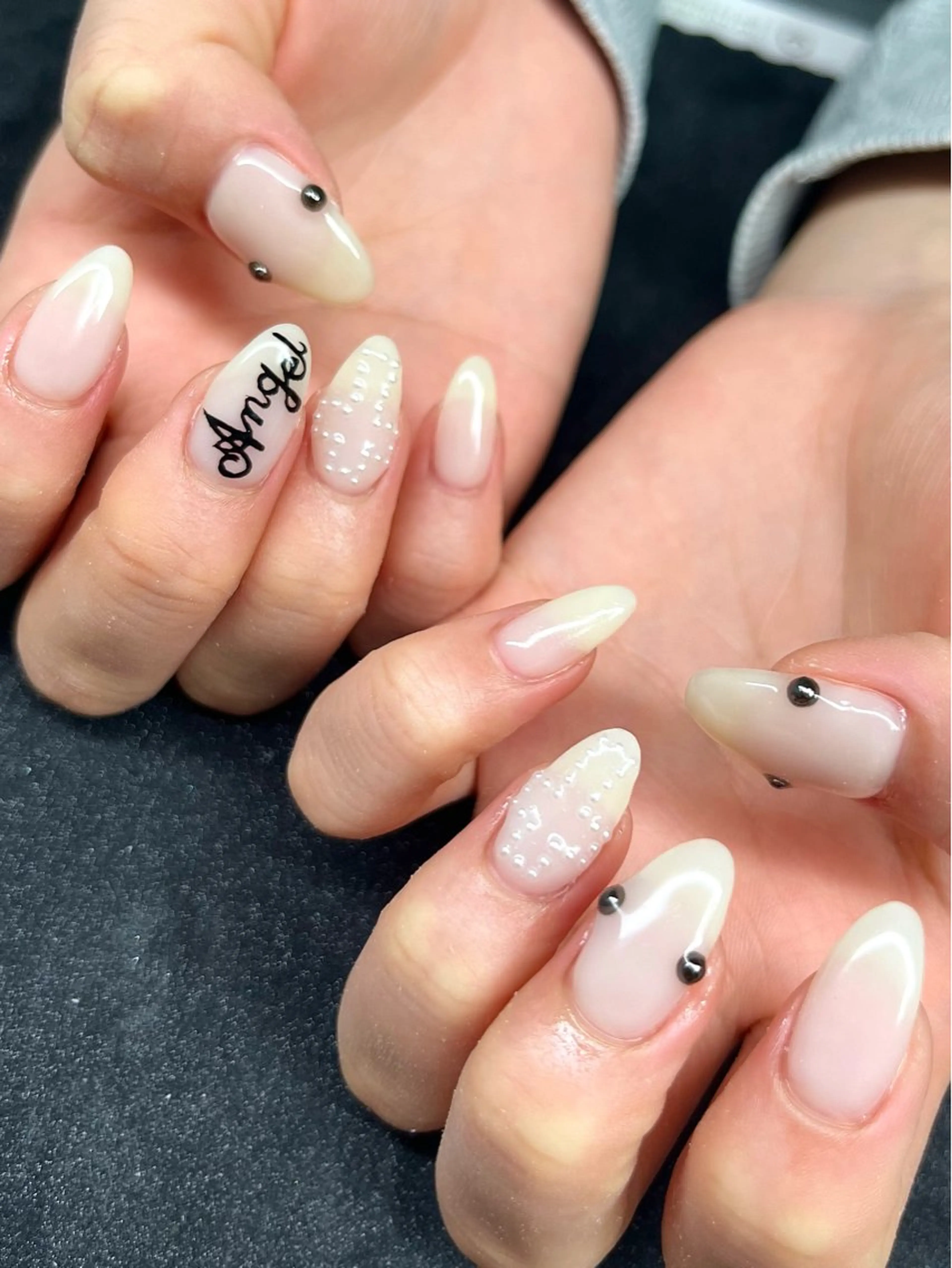 ネイル ハンドネイル Chika .のネイルデザイン