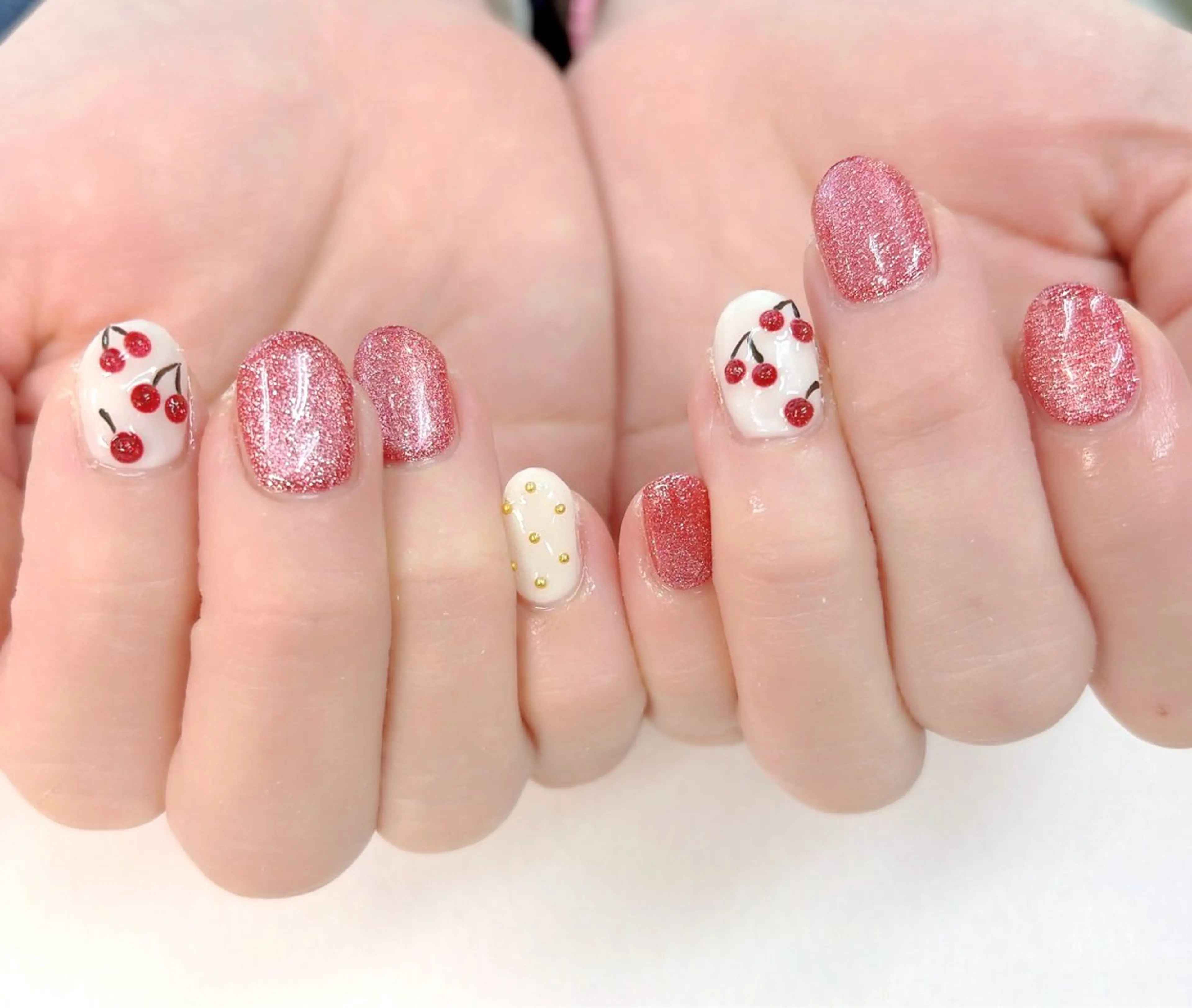 ネイル ピンク ぷっくりネイル 春ネイル ハンドネイル iku🌷 by 上福岡らんらんのネイルデザイン