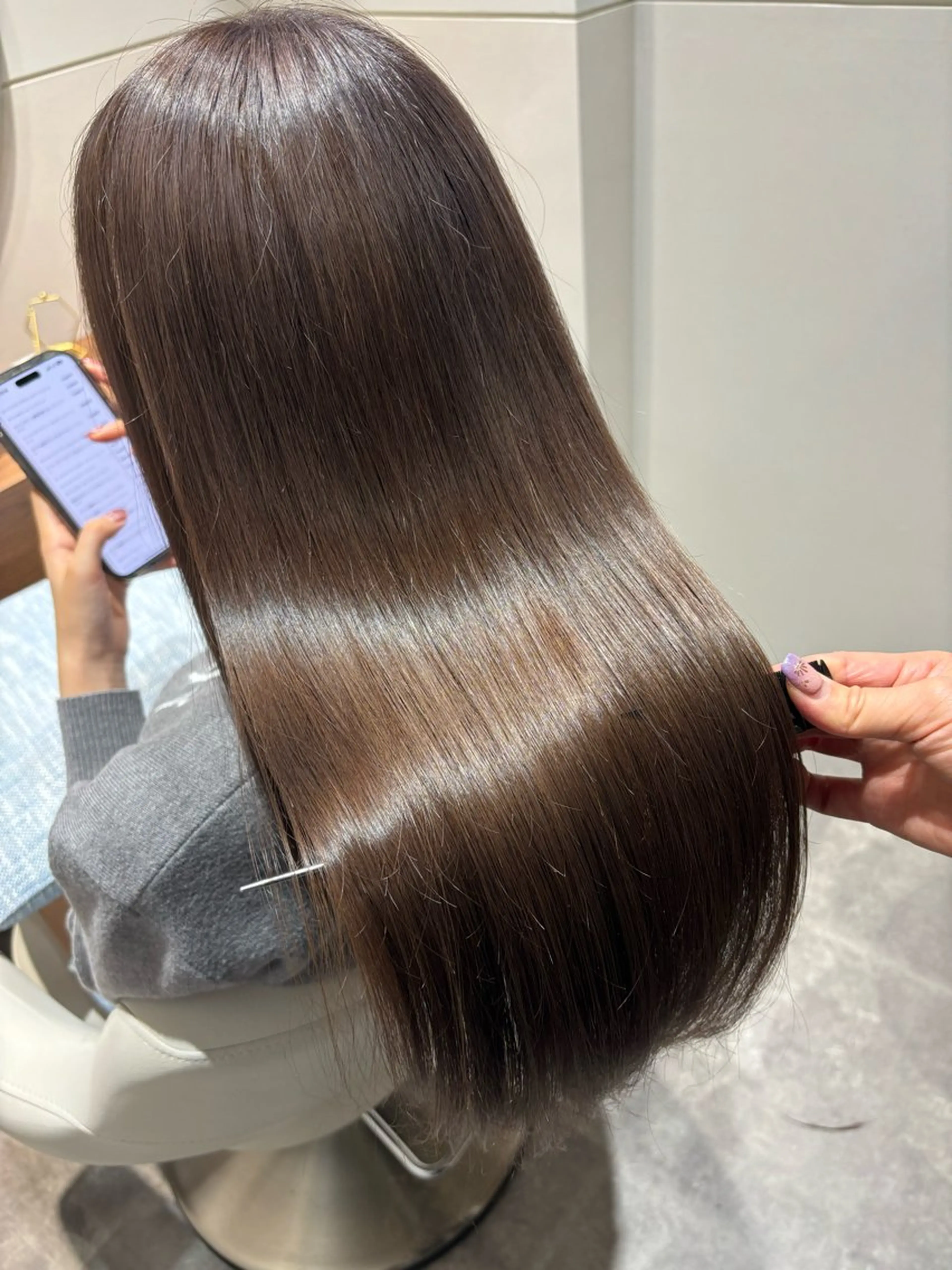 ロング ヘアカラー トリートメント 美髪ヘア 🤍erikaのヘアスタイル