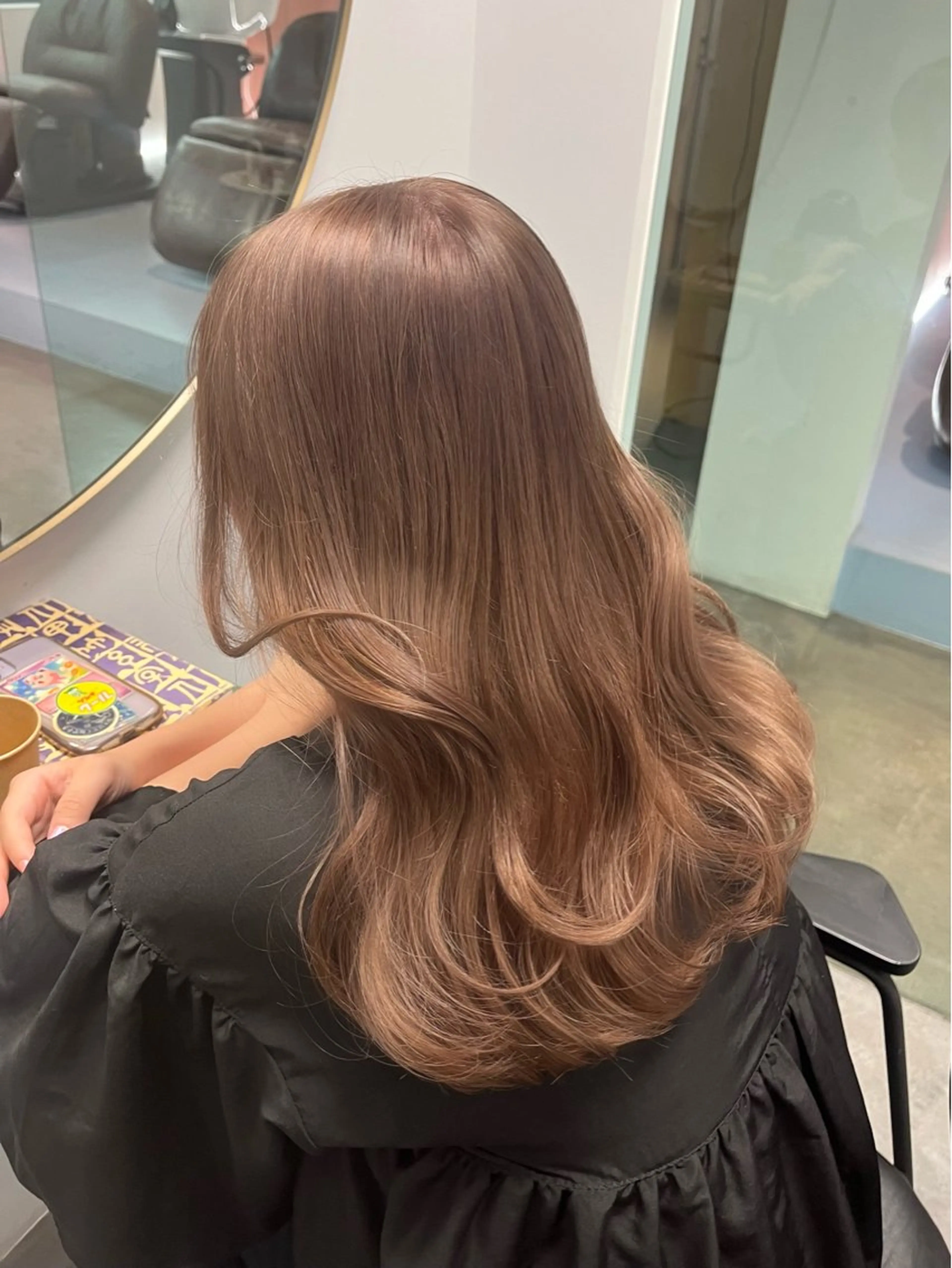 ロング カラー ブリーチ ayaka♡ 柔らかカラーのヘアスタイル