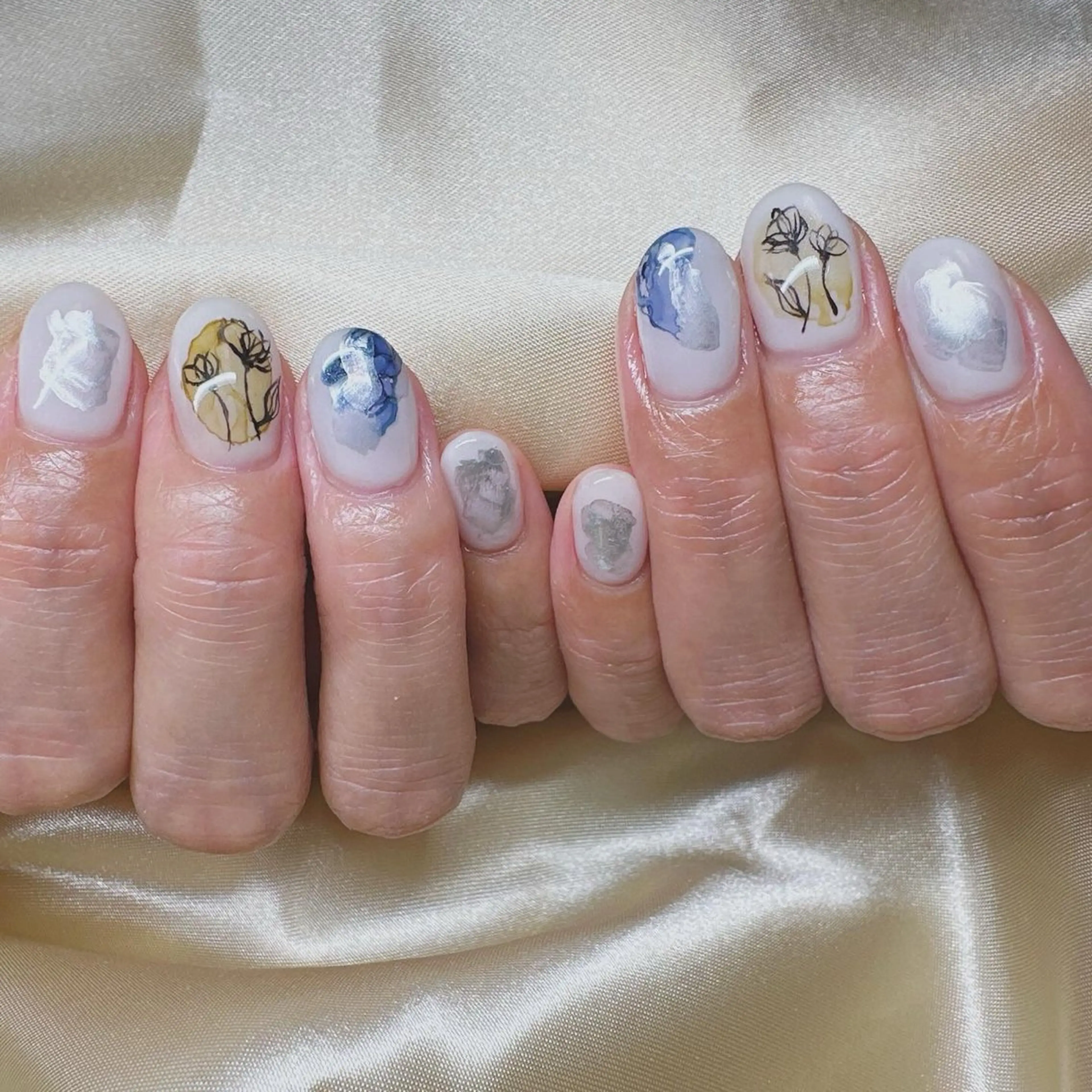 ネイル ハンドネイル Moon  Nail /栄　大須のネイルデザイン