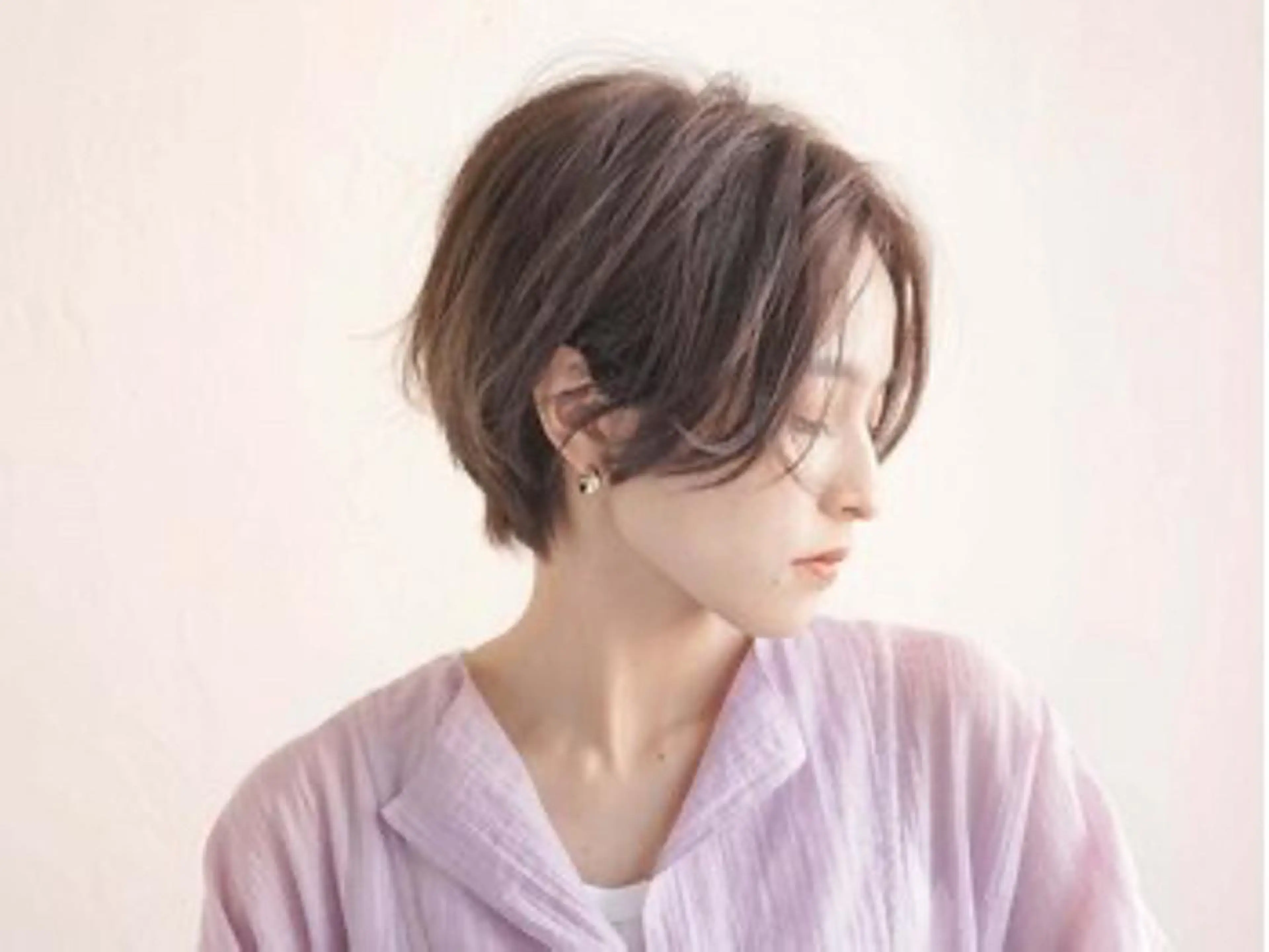 ショート 🐬脱白髪染めカラー 清水大世🐬のヘアスタイル