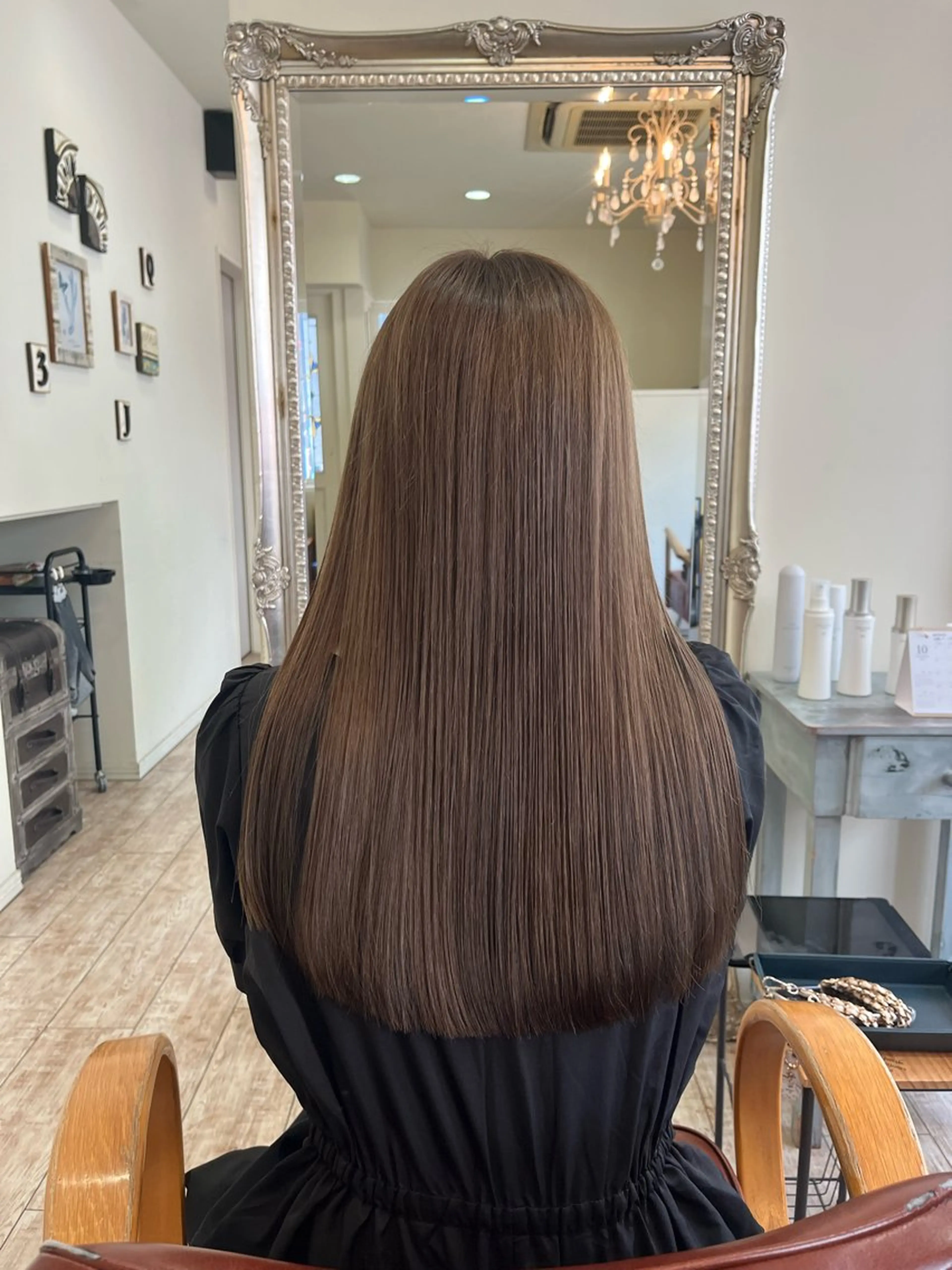 ロング カット 縮毛矯正 トリートメント 【艶髪カラー】 omiのヘアスタイル