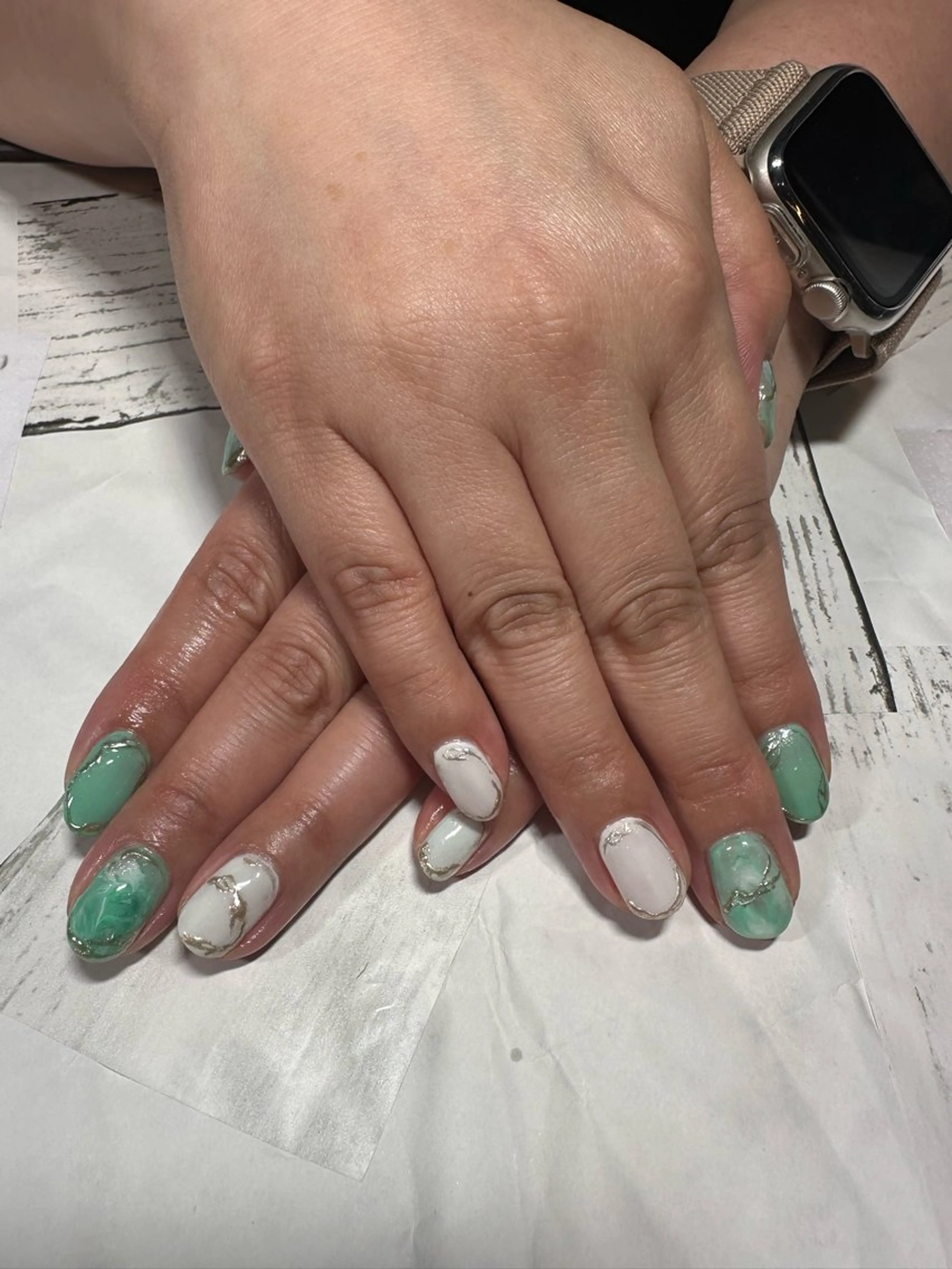 ネイル e.nail所属・🍎吉田 恵里🍎のネイルデザイン