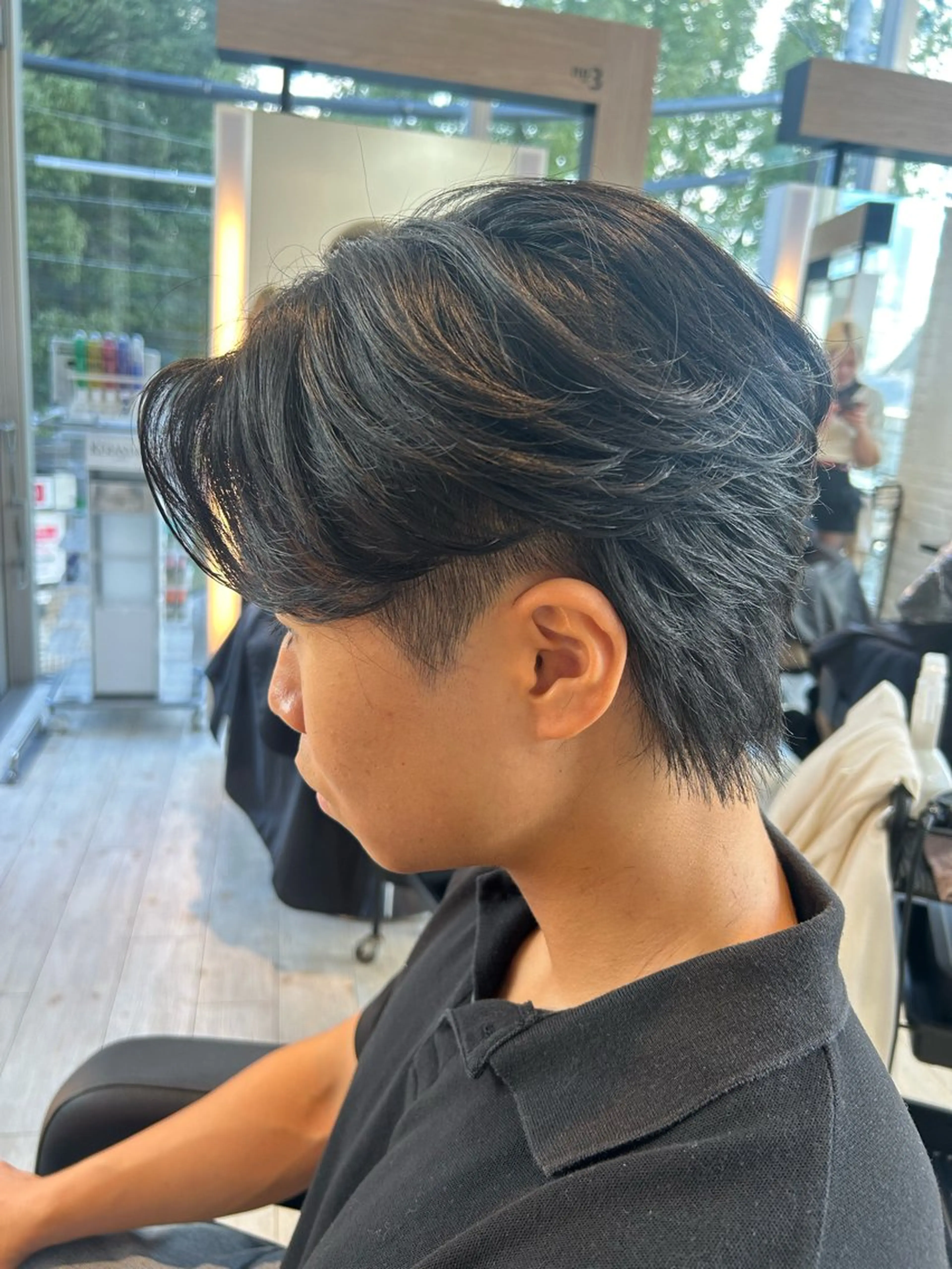 メンズ センターパート メンズ就活ヘア カット 有働由良／ハイトーン ／韓国メンズヘアのヘアスタイル