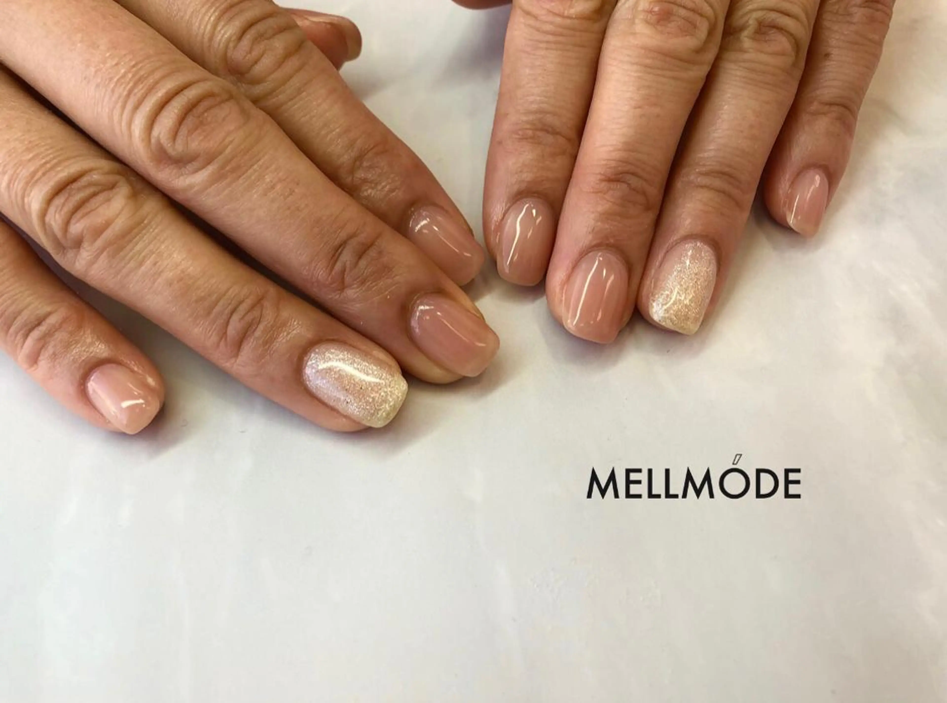 ネイル キラキラネイル ラメ(グリッター) ワンカラーネイル MELLMODE所属・Nakano Kanaのネイルデザイン