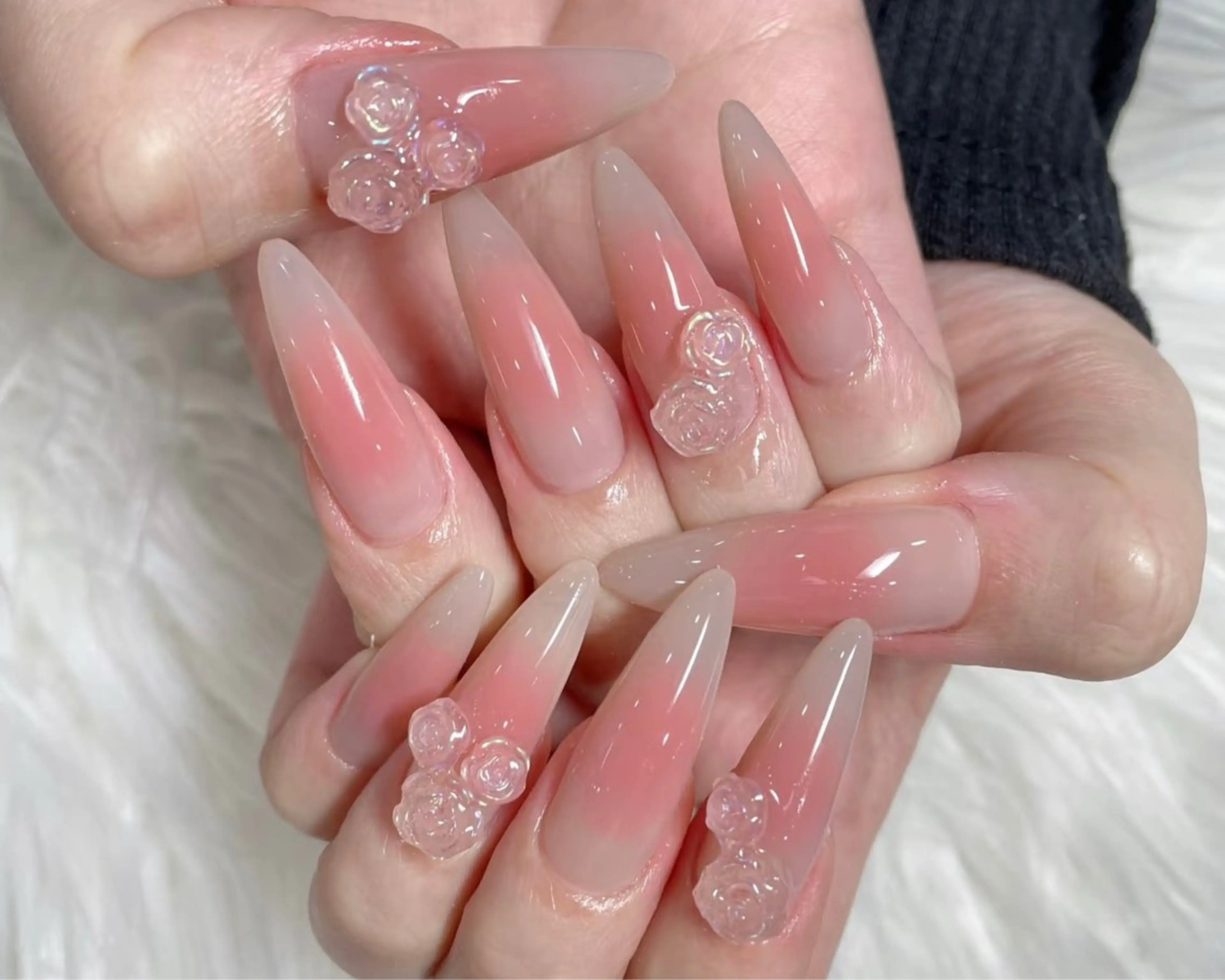 【オフ込】チークネイル(ベースクリア)の写真