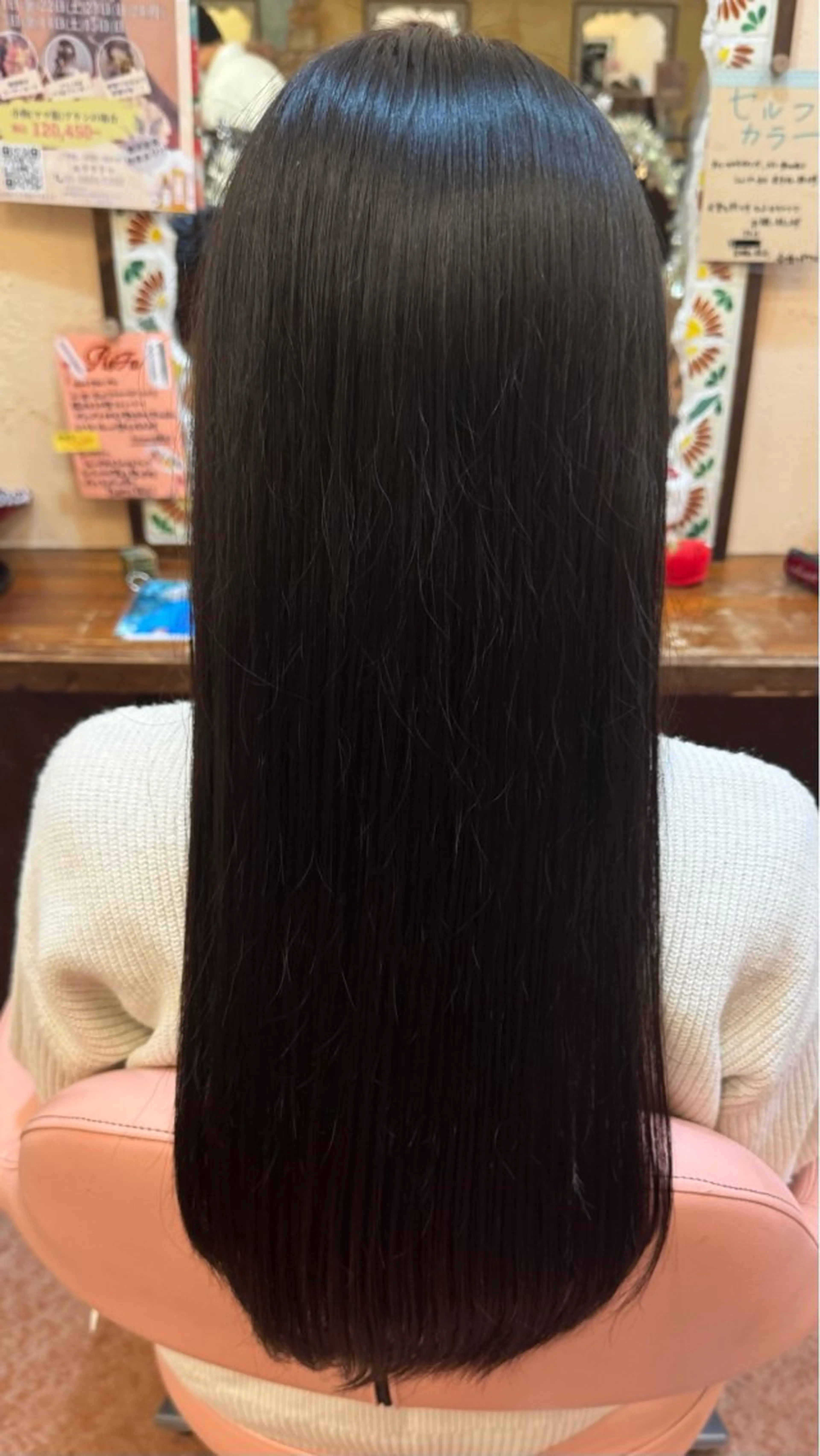 カラー 黒髪 CRED GARDEN 川口店所属・佐瀬 萌生のヘアスタイル