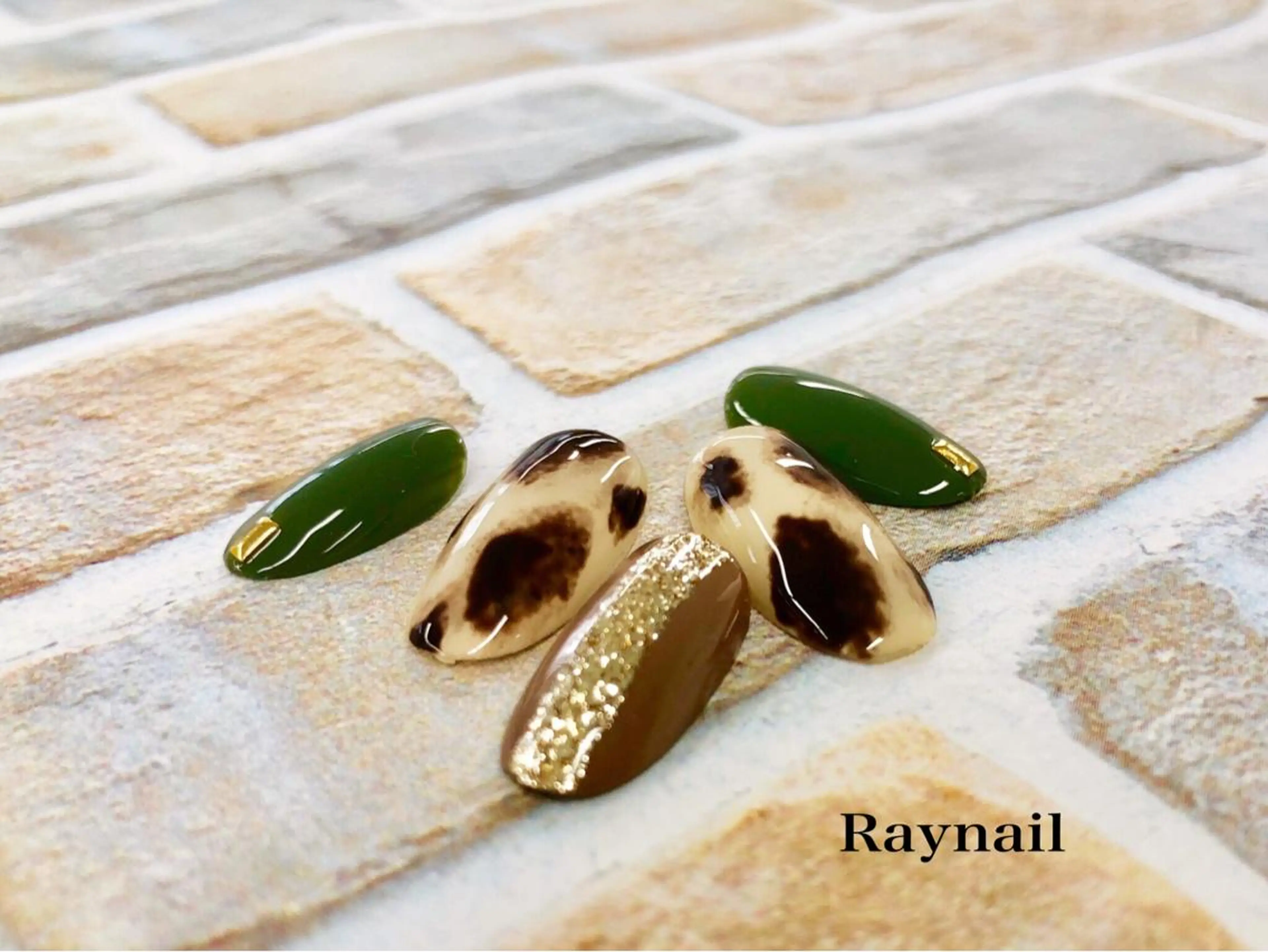 ネイル nailstudio ′ecole所属・nailstudio ′ecoleのネイルデザイン