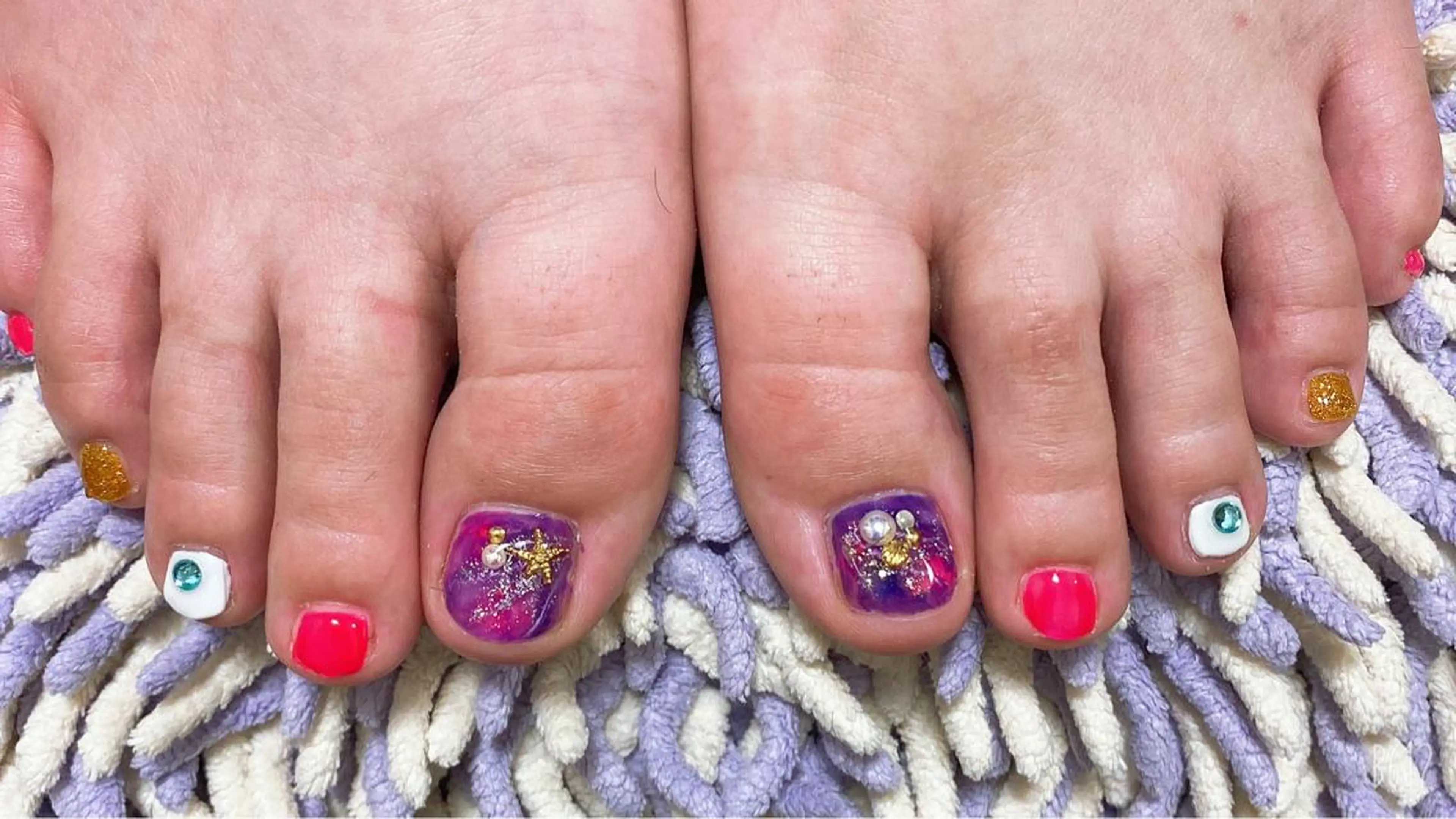 ネイル The Best Beauty受付担当のヘアスタイル