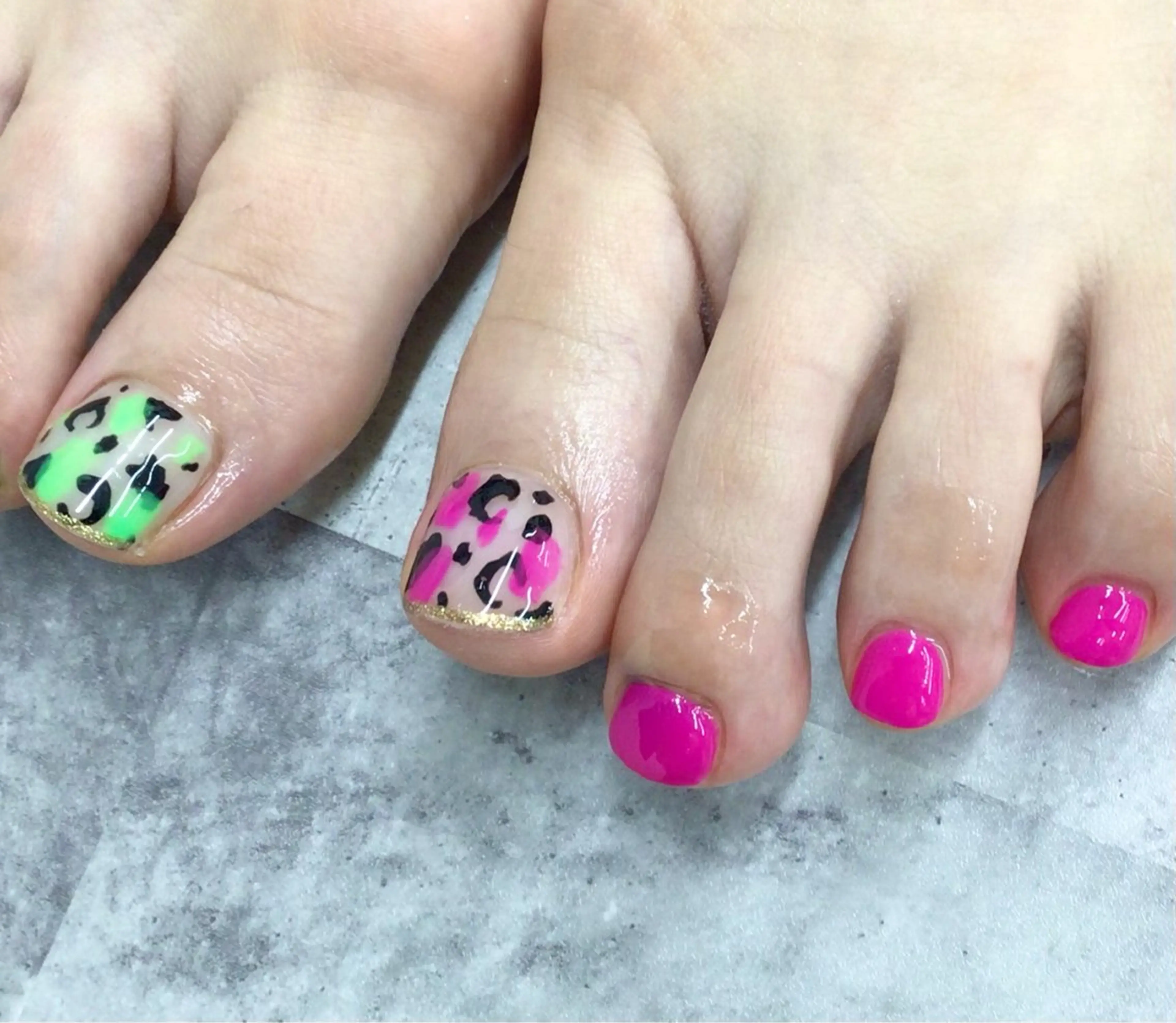 ネイル 長さ出し ジェルネイル マグネットネイル 持ち込み ワンカラーネイル フットネイル Nail Day 四条烏丸店のネイルデザイン