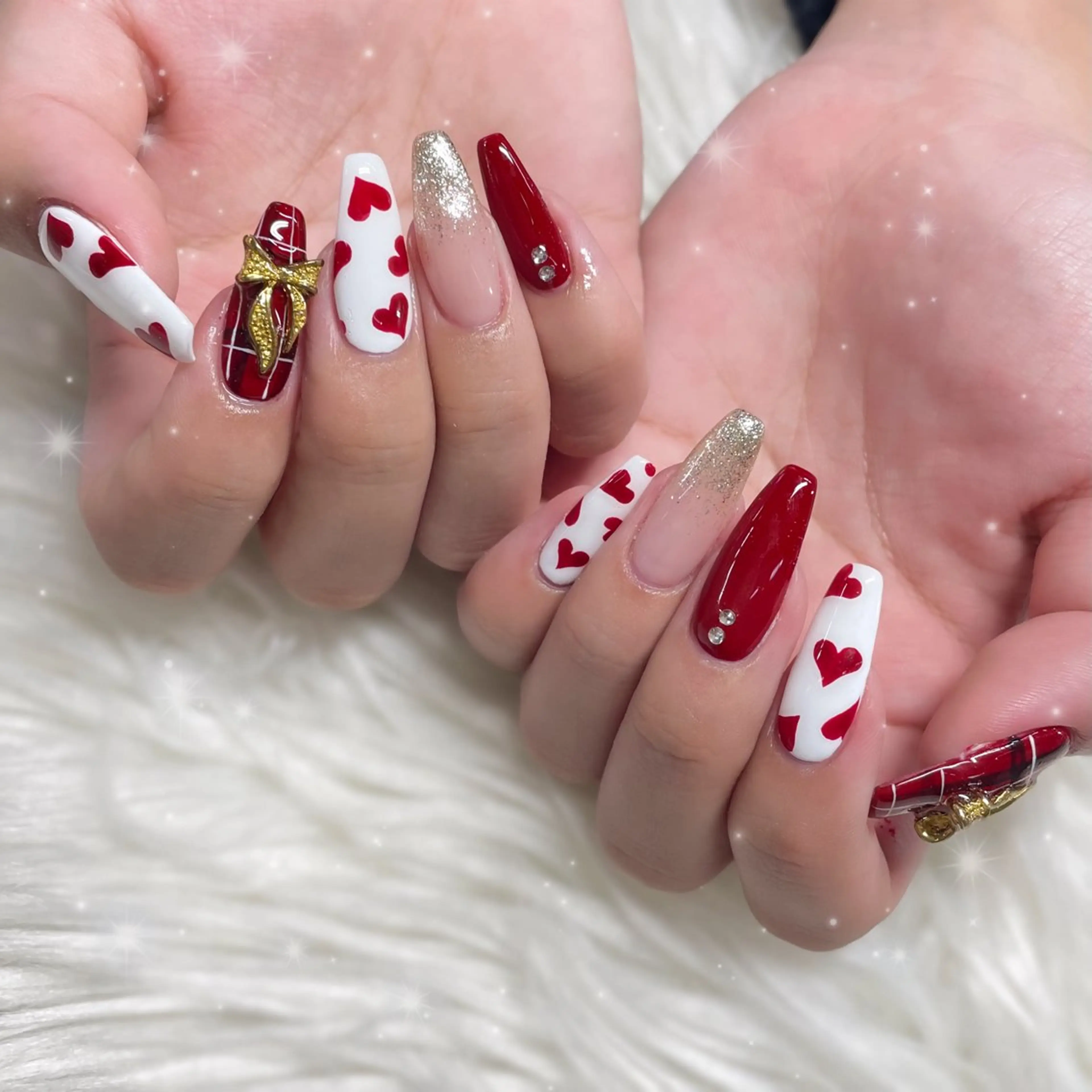 ネイル ボルドー ハート 赤色 冬ネイル クリスマス ハンドネイル WOLTOKYO池袋 💕maiのネイルデザイン