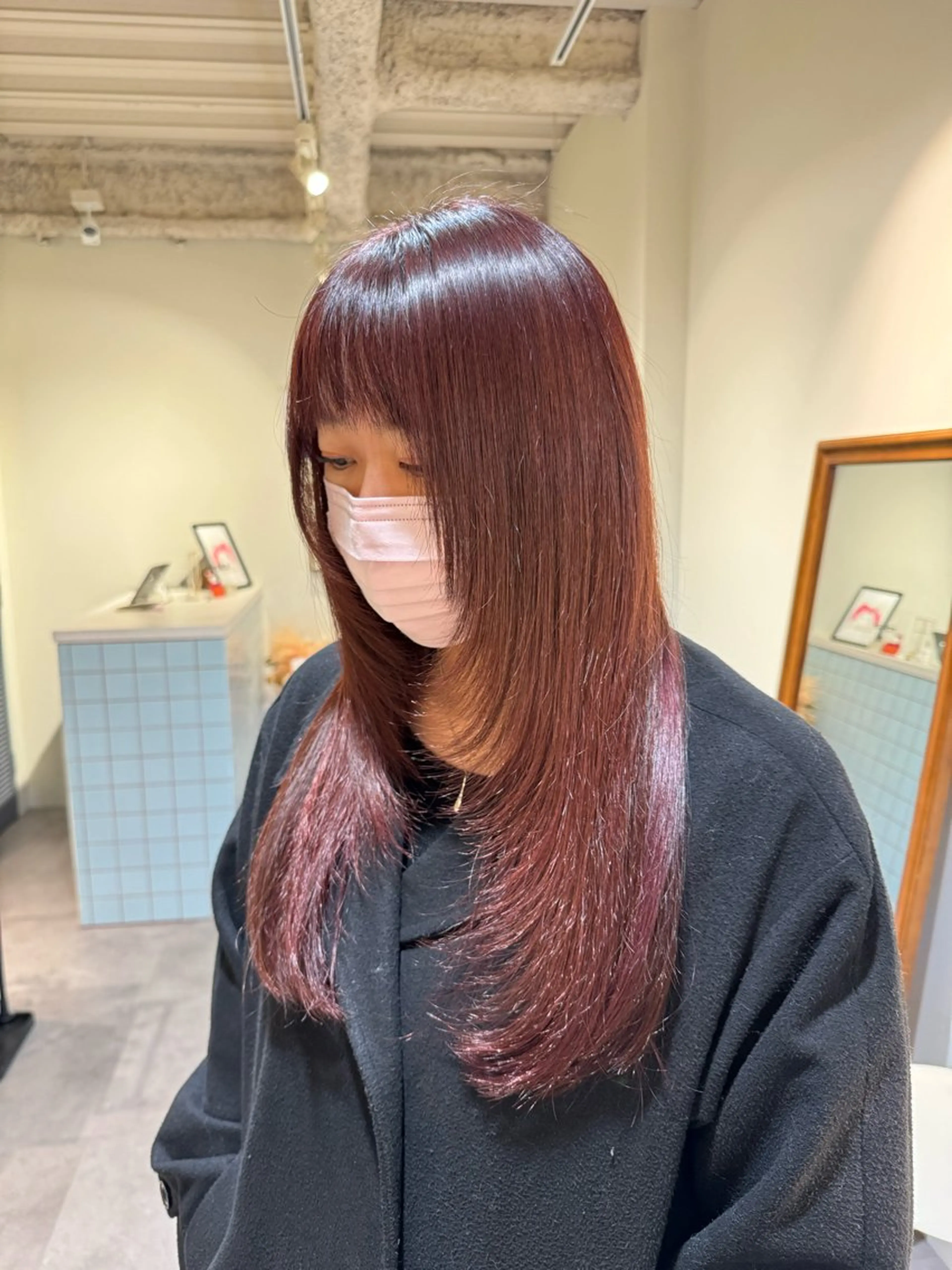 ロング カラー インナーカラー レイヤーカット ayaka♡ 柔らかカラーのヘアスタイル