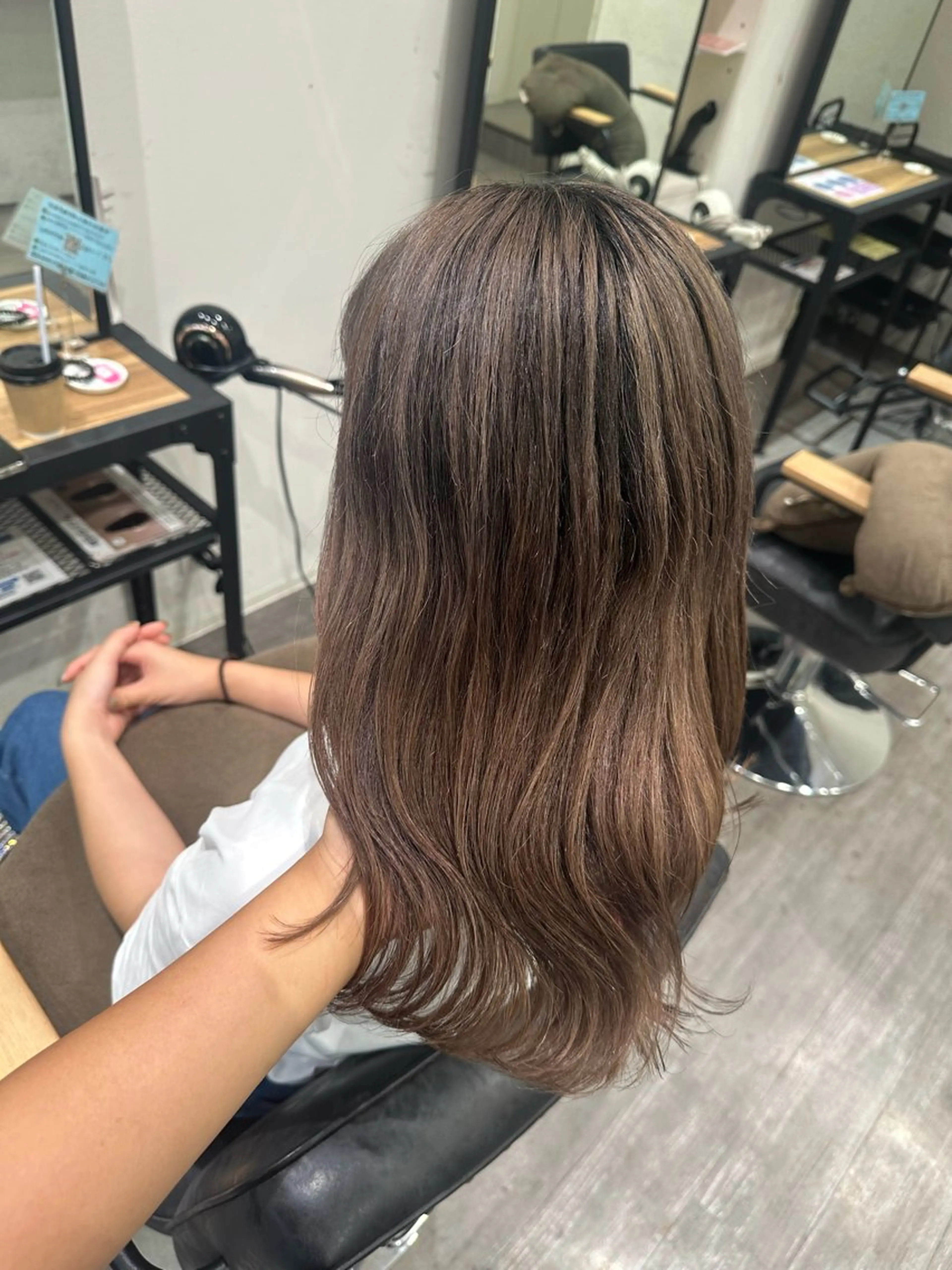 セミロング 艶髪レイヤー上田 紗也🇰🇷💗のヘアスタイル