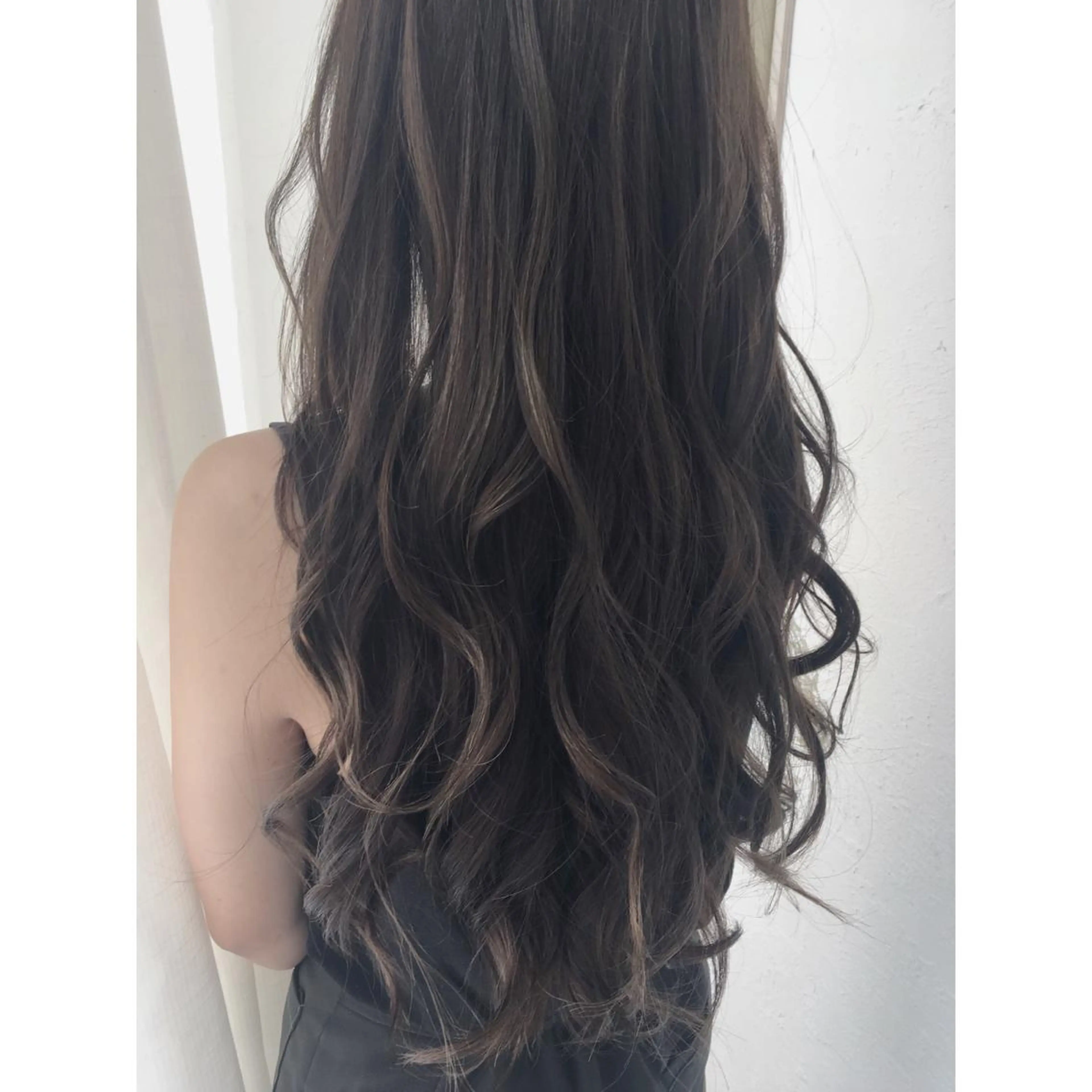 ロング カラー カット ヘアカラー fio マナミのヘアスタイル