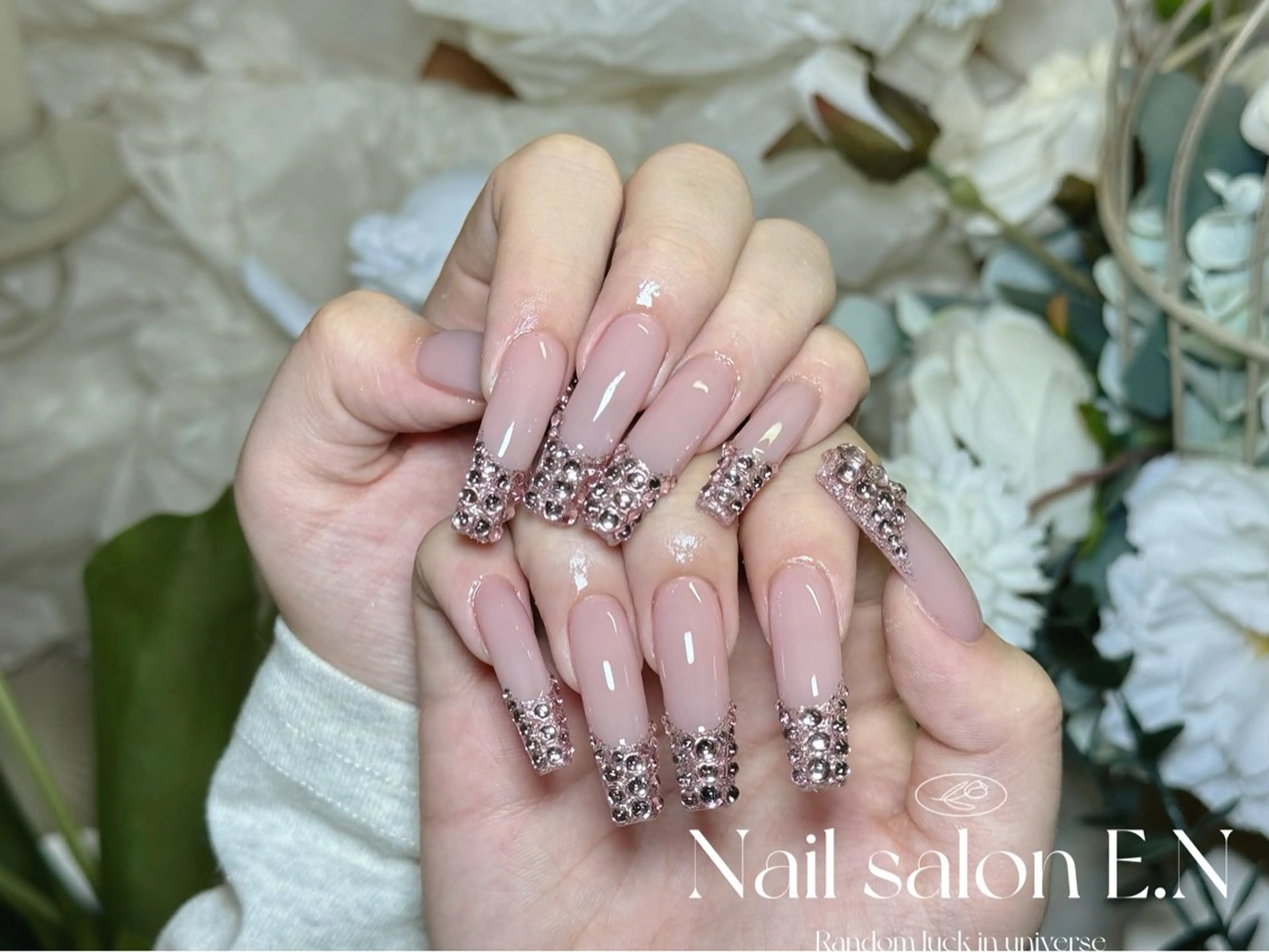 ネイル アートネイル オーロラネイル ブラウン クリアネイル フレンチネイル ハンドネイル E.N🦋 長さ出し/持ち込みのネイルデザイン