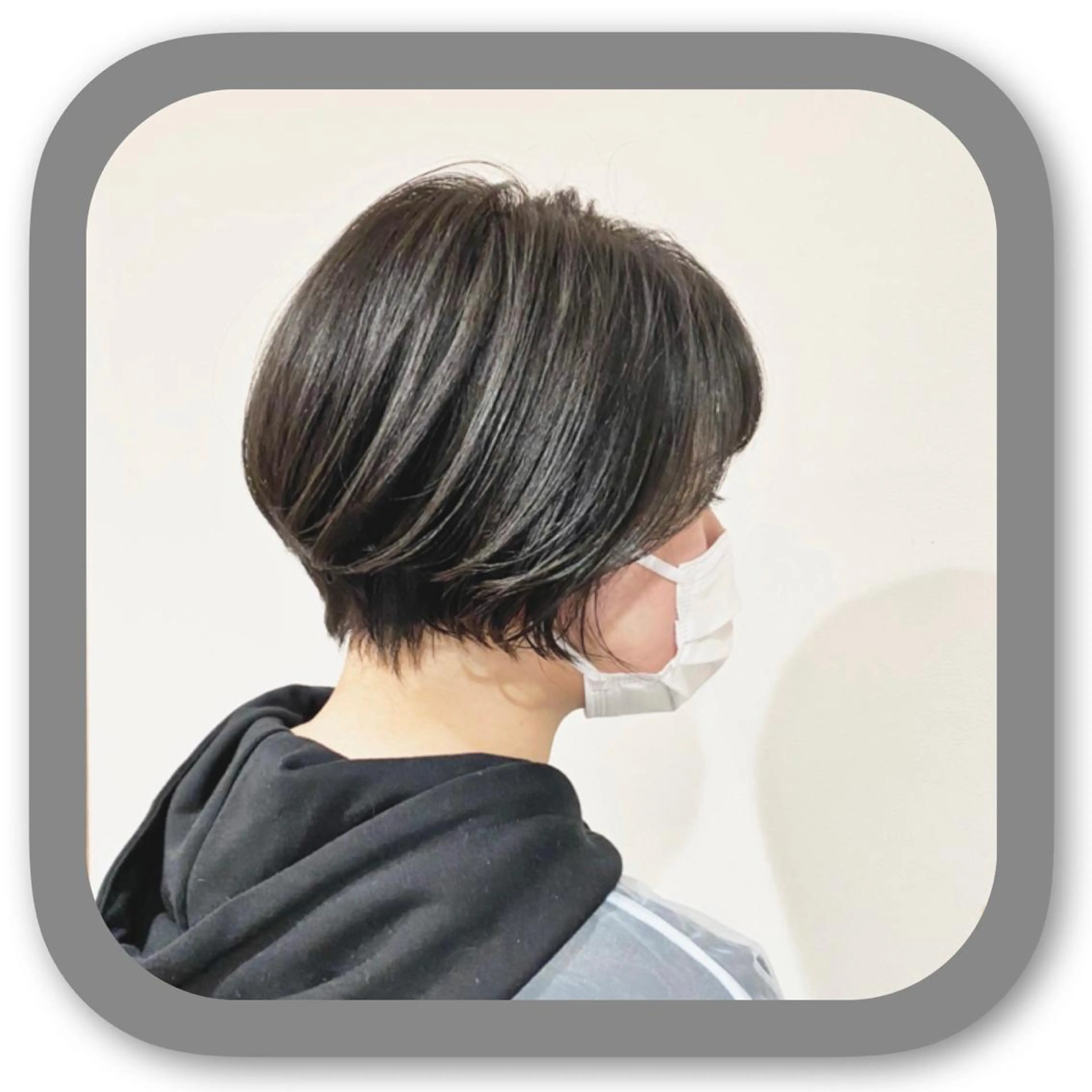 ショート アッシュ ボブ 髪質改善 レイヤーカット ショートヘア カット ヘアカラー トリートメント ショート〜ミディアム 喜多司のヘアスタイル