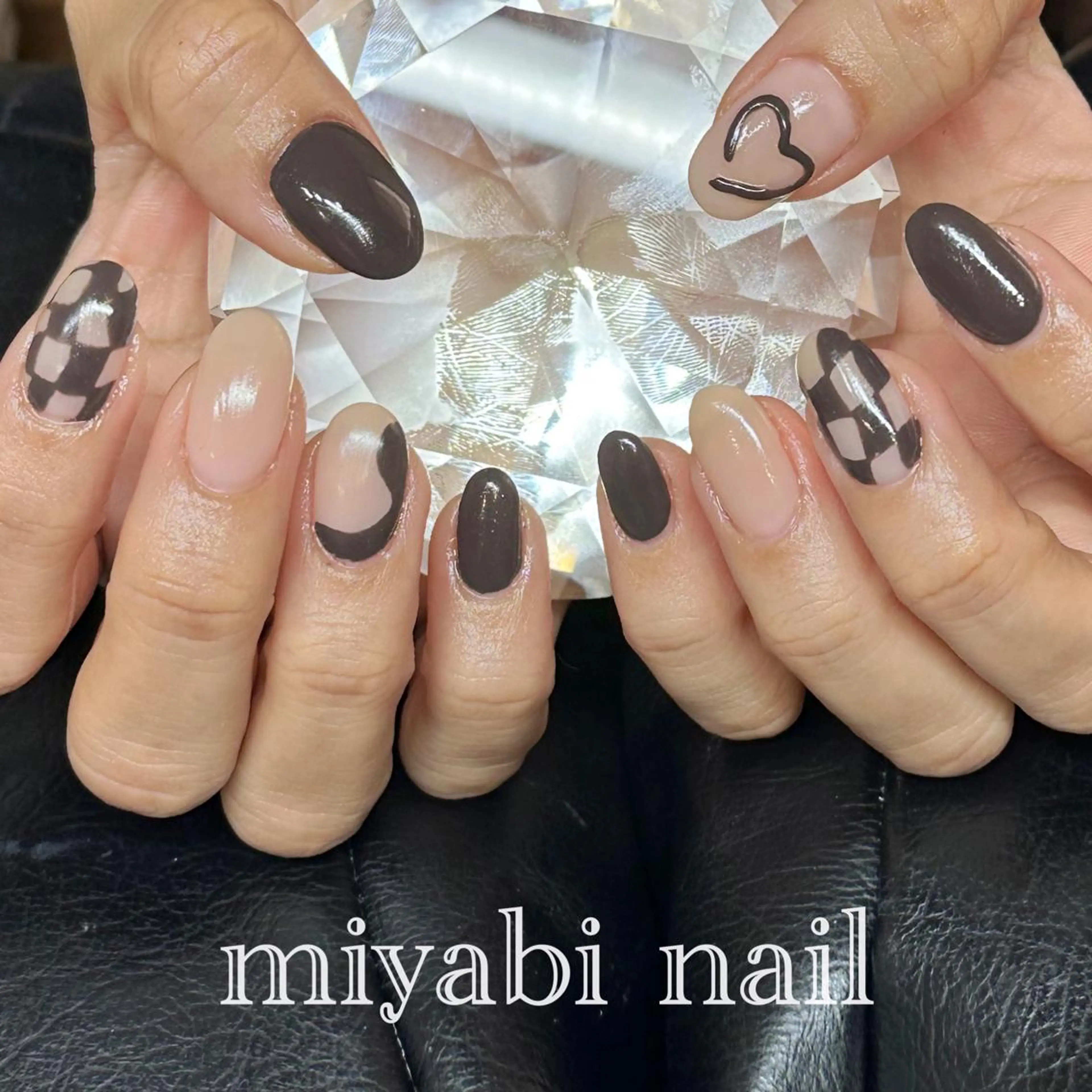 ネイル アートネイル ブラウン ジェルネイル ハート 持ち込み ハンドネイル miyabi nail 桂川駅近くのネイルデザイン