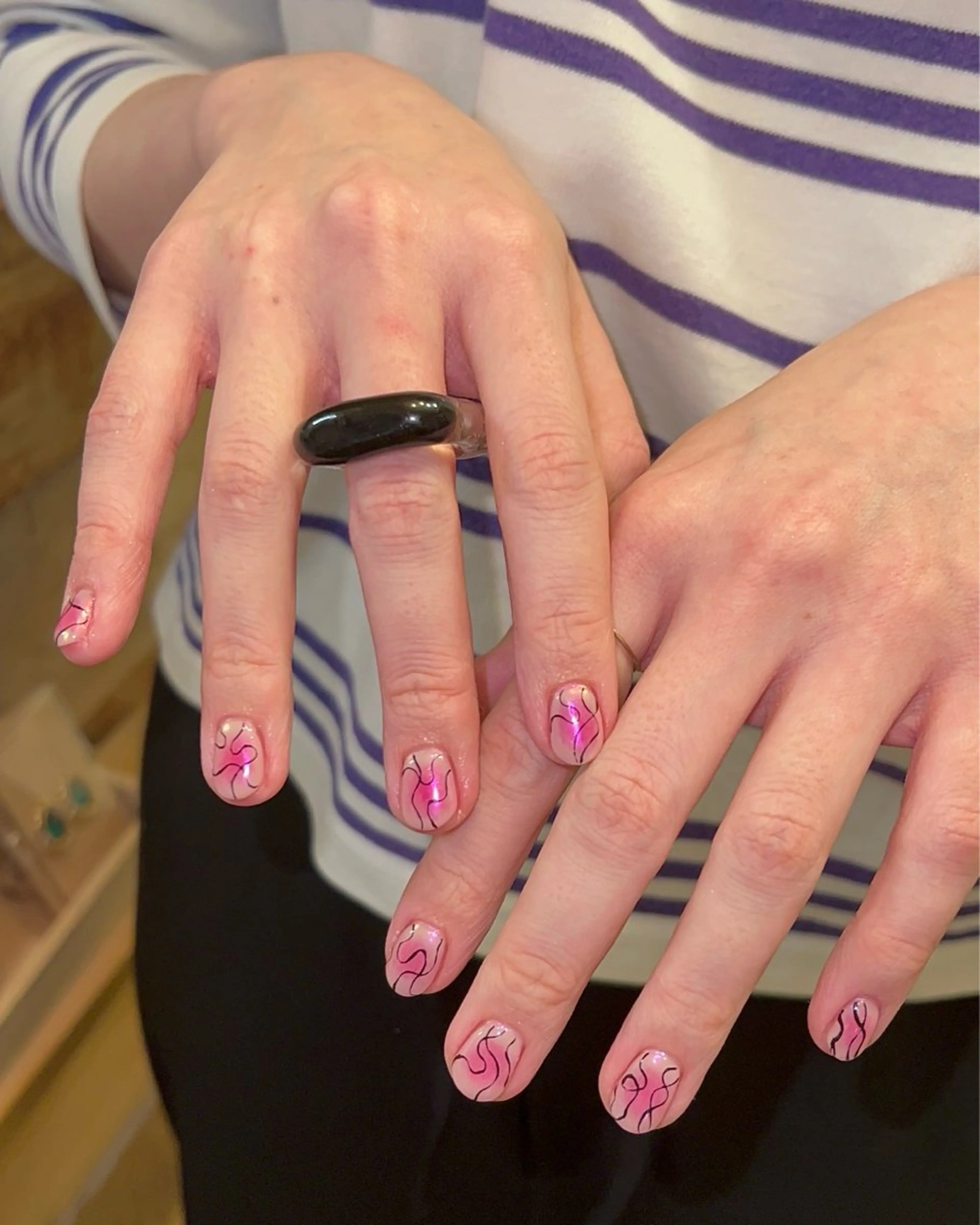 ネイル ハンドネイル フットネイル ハンドケア Nes.Nail所属・Miyagi Asamiのネイルデザイン