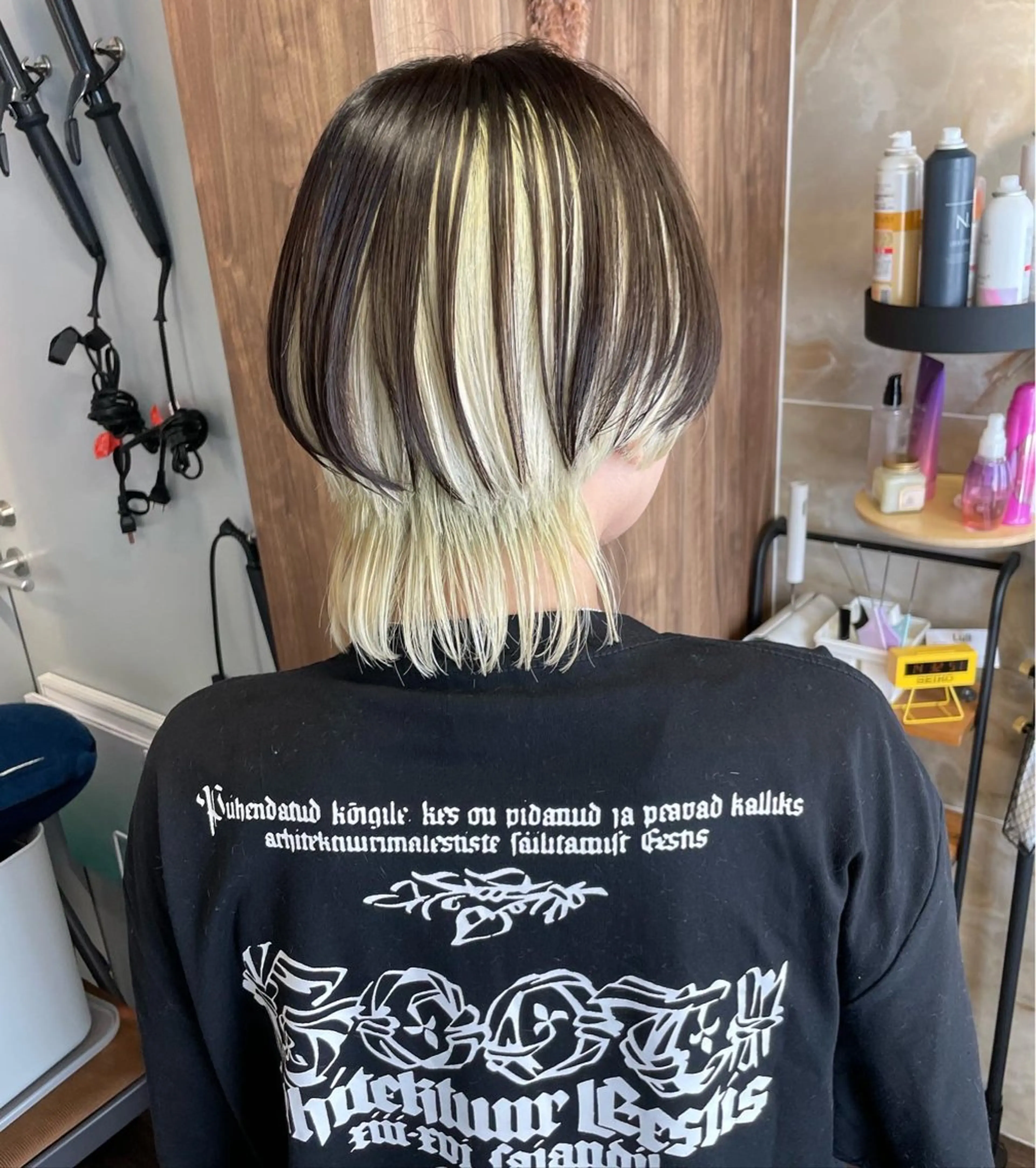 ショート カラー ヘアカラー トリートメント Lull (シェアサロンReco VIProom)所属・Lull1人美容室 バレイヤージュのヘアスタイル