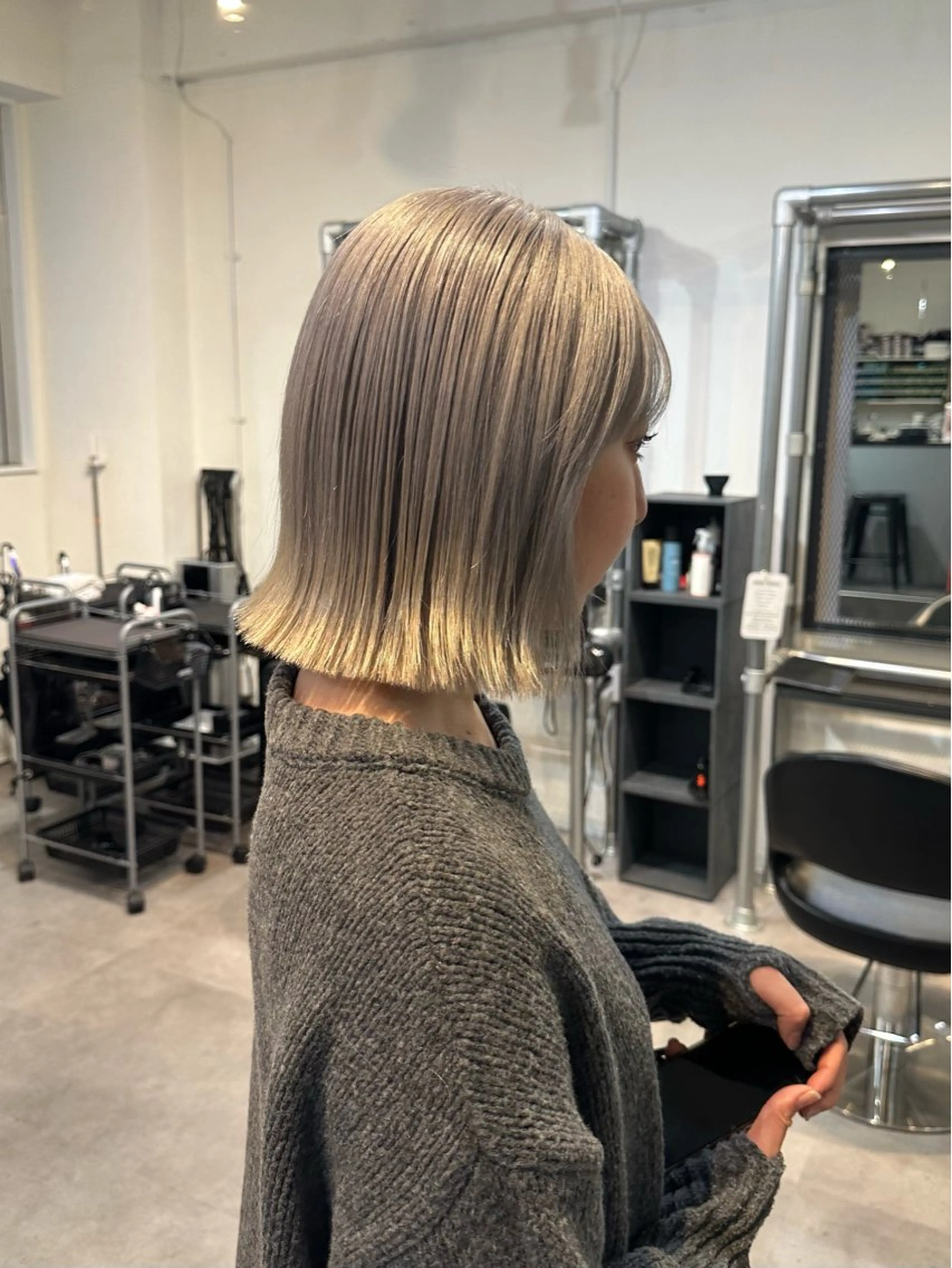 ミディアム カラー ヘアカラー トリートメント レイヤー/ハイトーン WAKANAのヘアスタイル