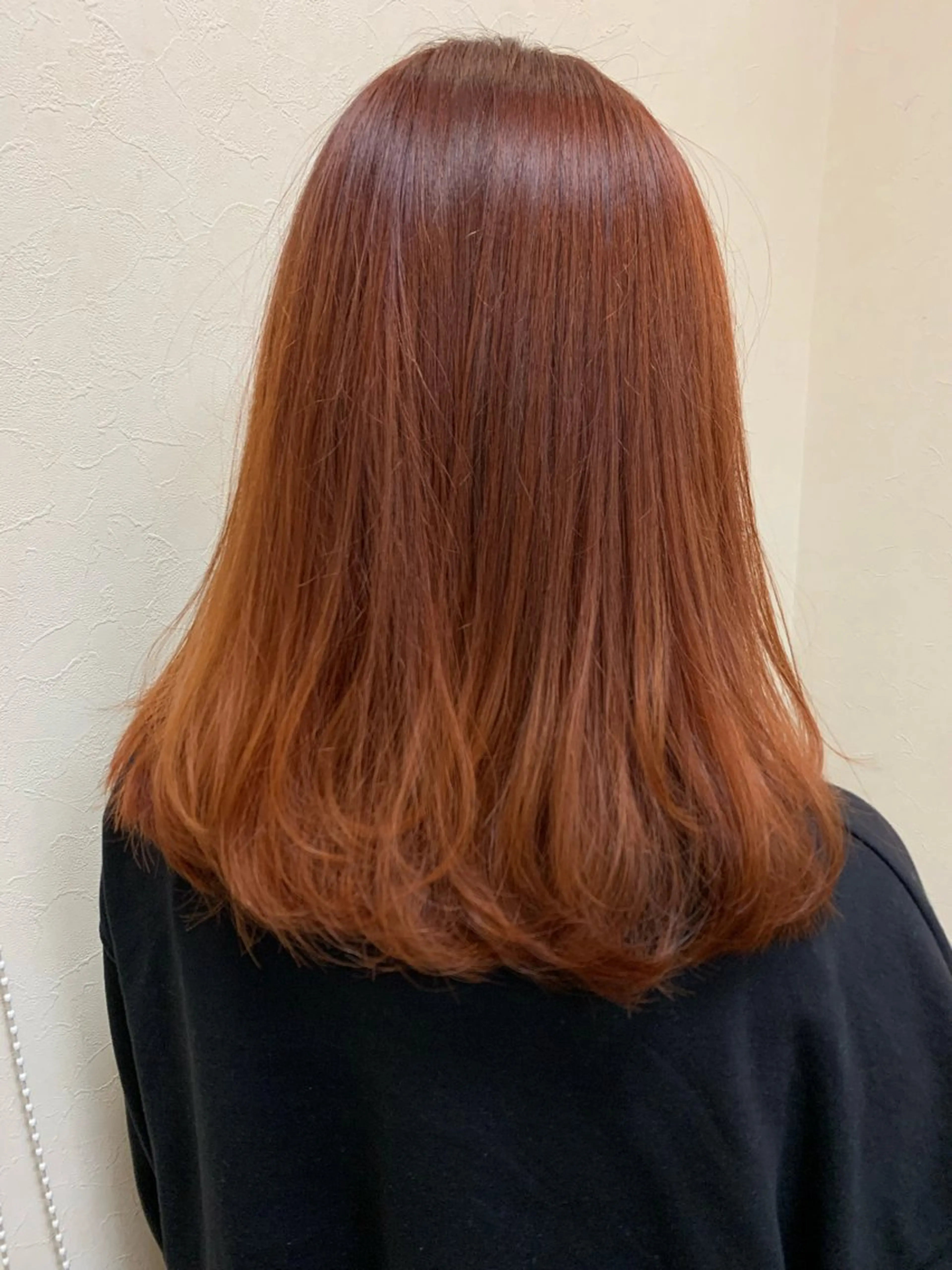 セミロング カラー オレンジ 山本 純大のヘアスタイル