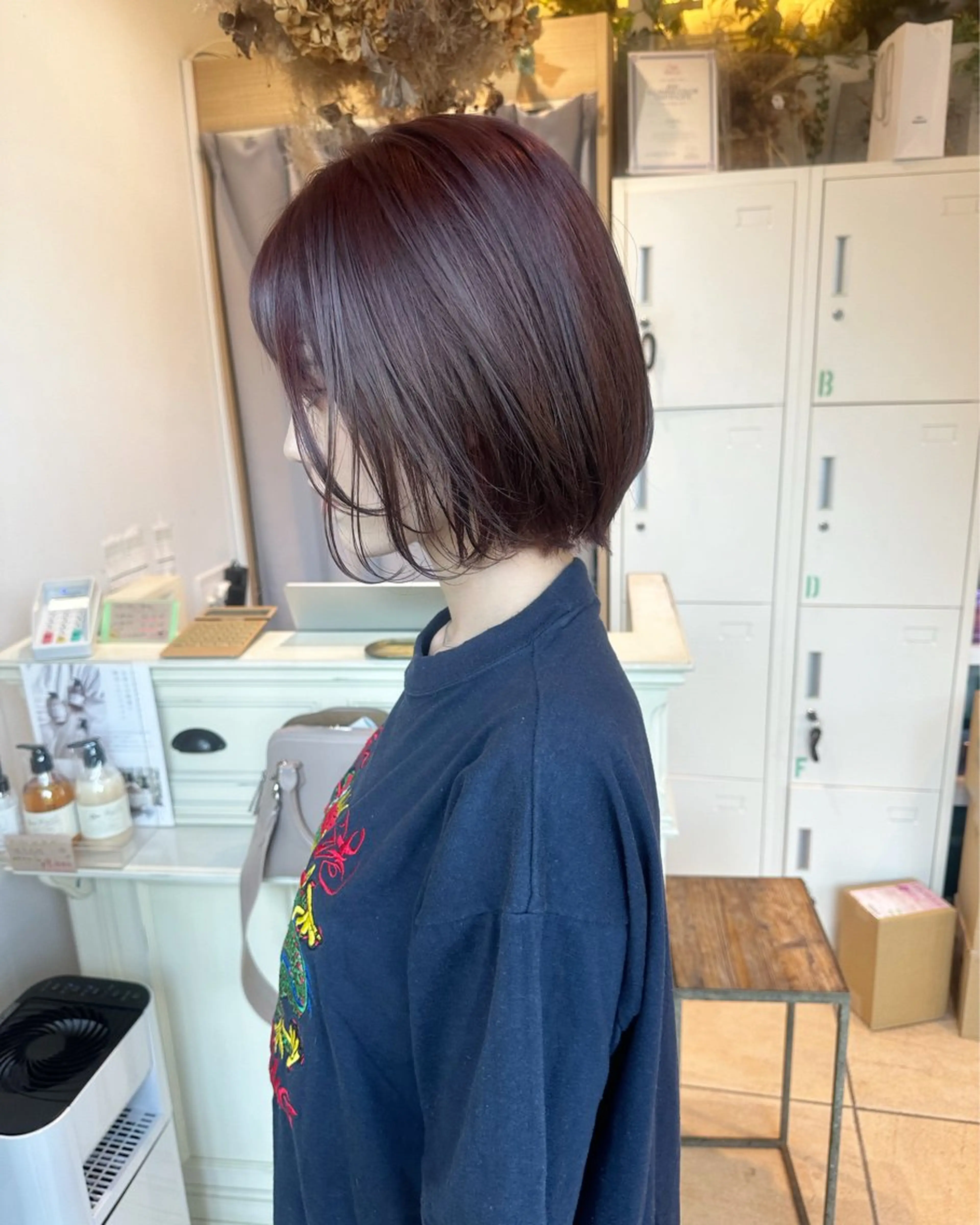 ミディアム カット ヘアカラー トリートメント ＨＩ ROのヘアスタイル