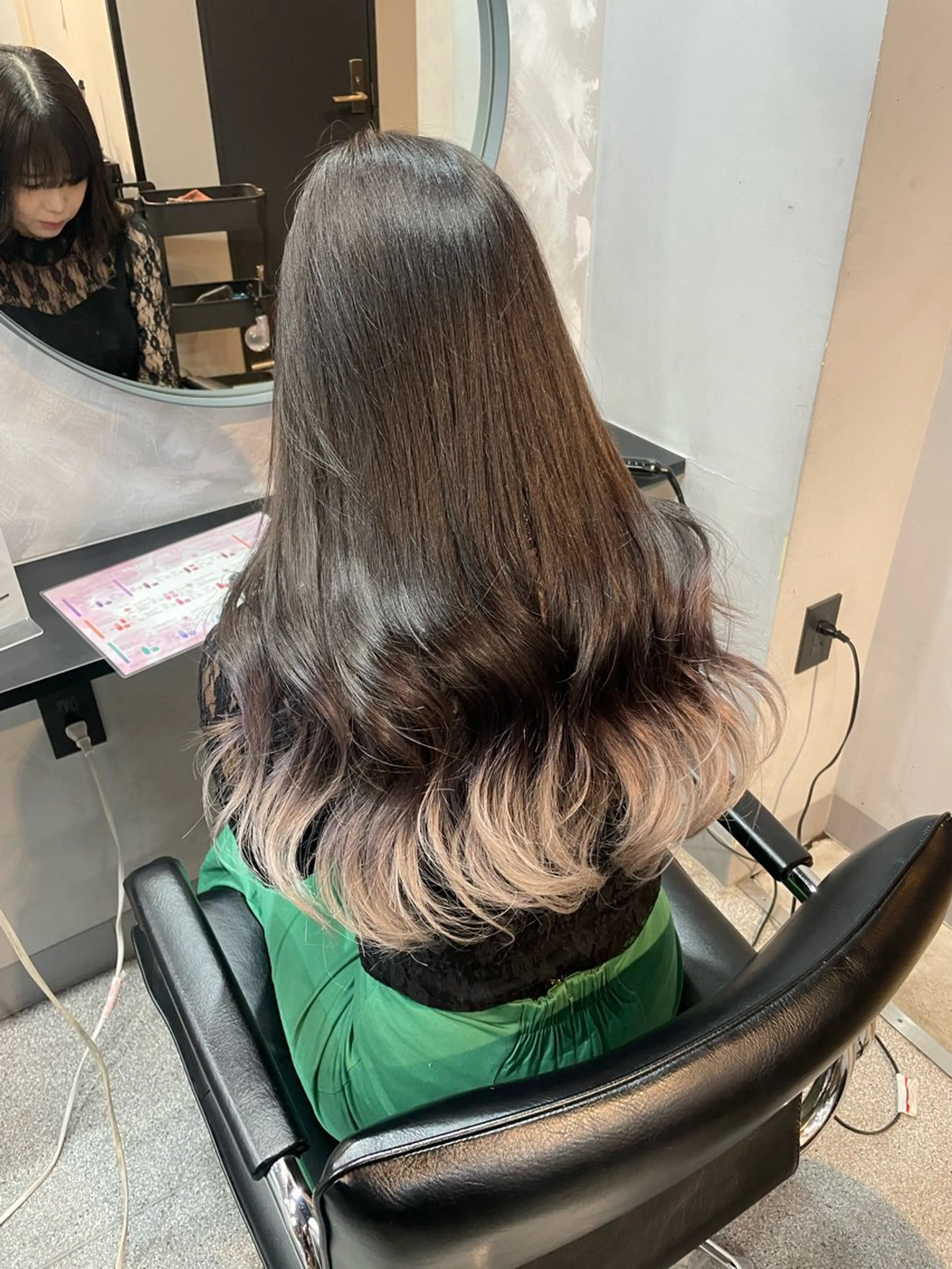 セミロング カラー カット ヘアカラー ケアブリーチ/ エクステ/レイヤーのヘアスタイル