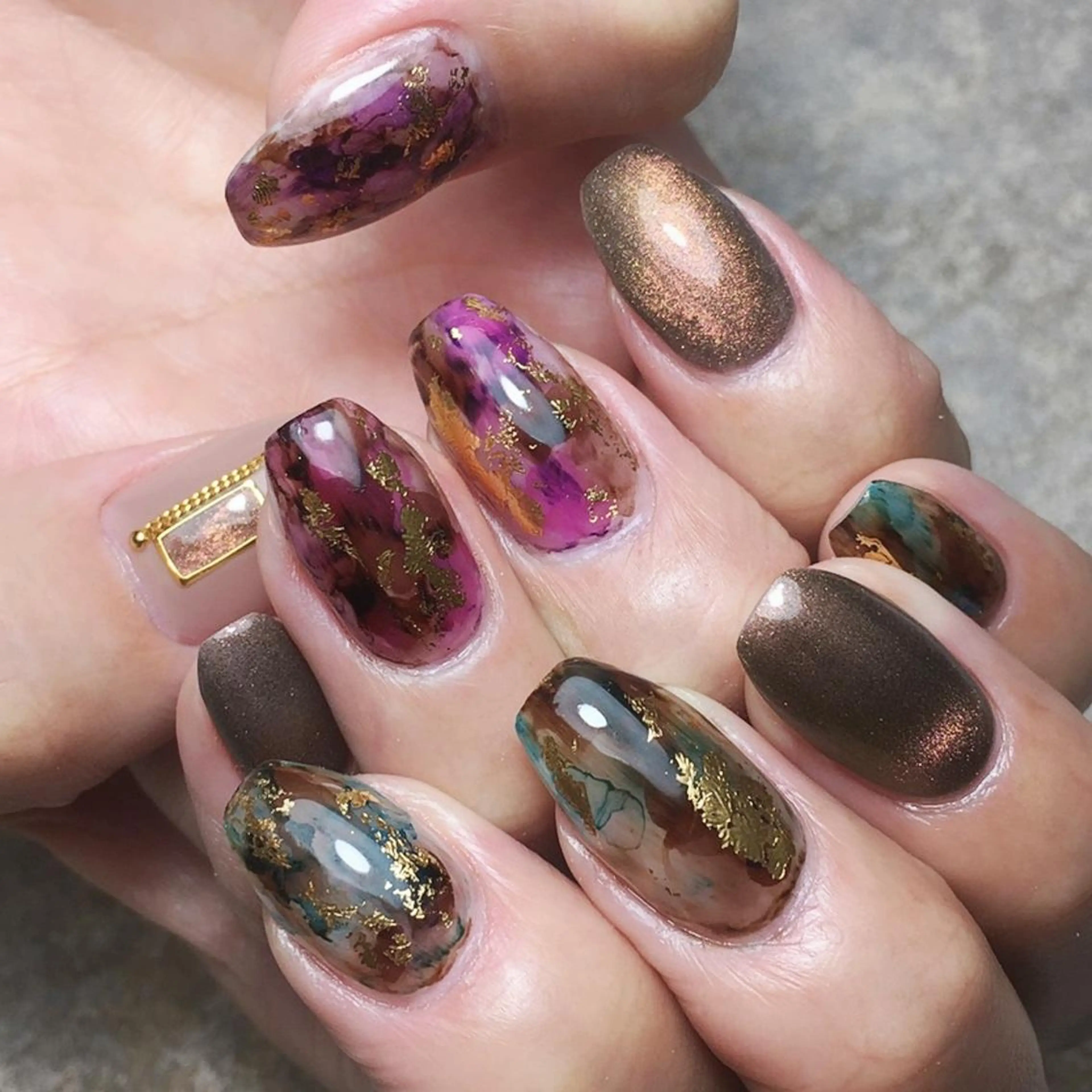 ネイル aphloadia ネイリストのネイルデザイン