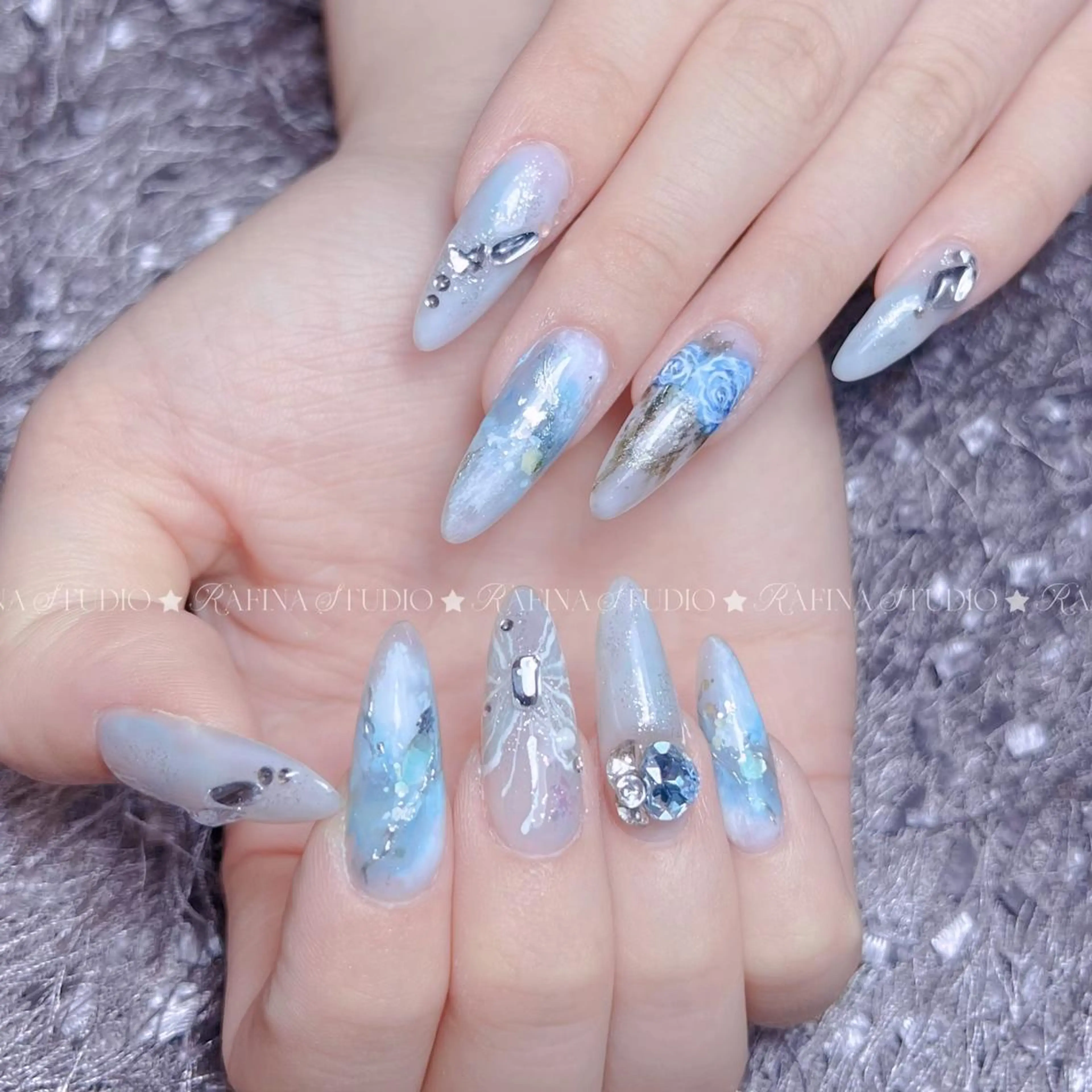 ネイル 玲央 YOYOのネイルデザイン