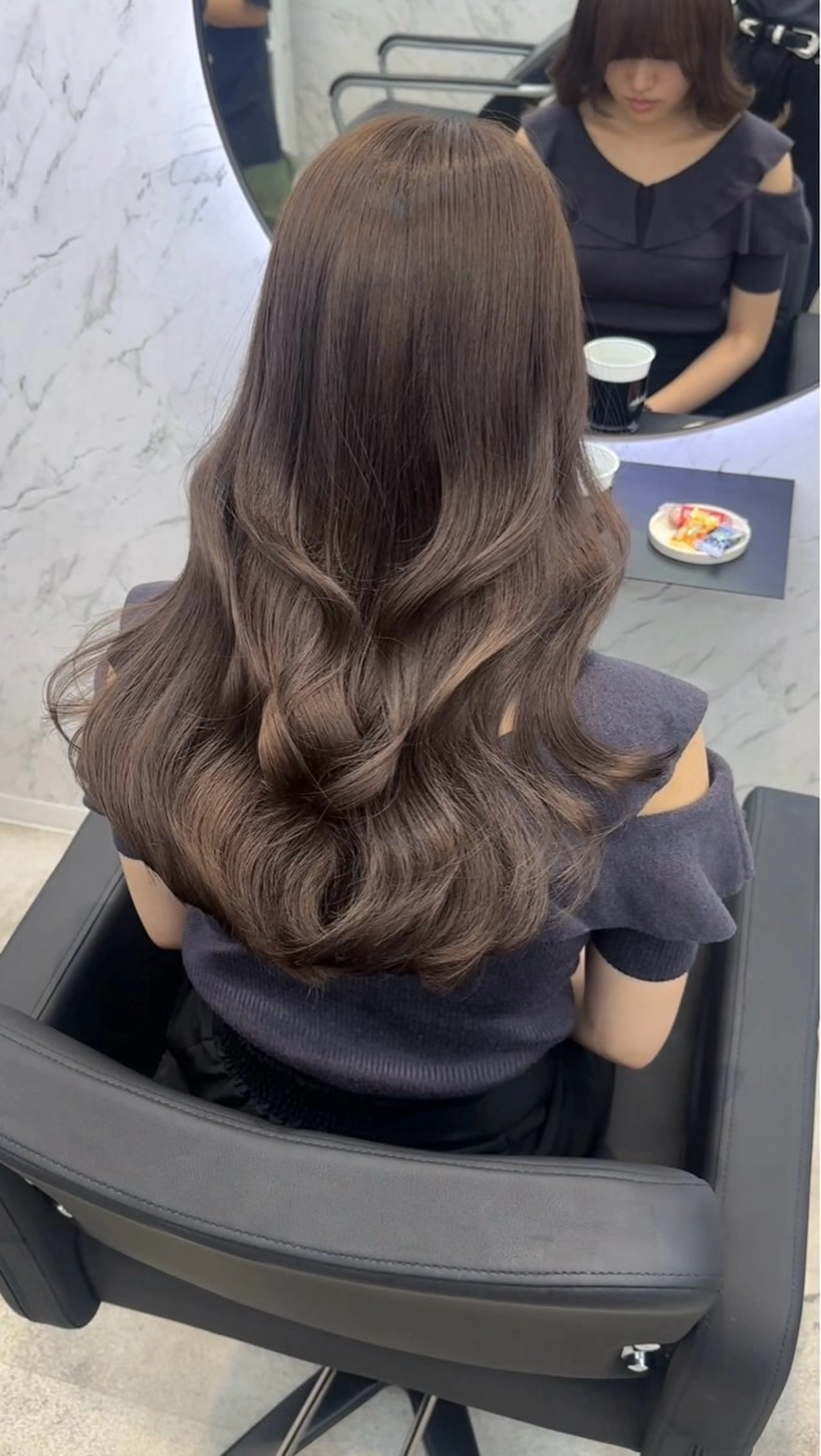 ロング カラー ベージュカラー ブリーチ ダブルカラー ブリーチなしカラー ヘアカラー ヘアセット 遠藤沙也加 /レイヤーカットのヘアスタイル