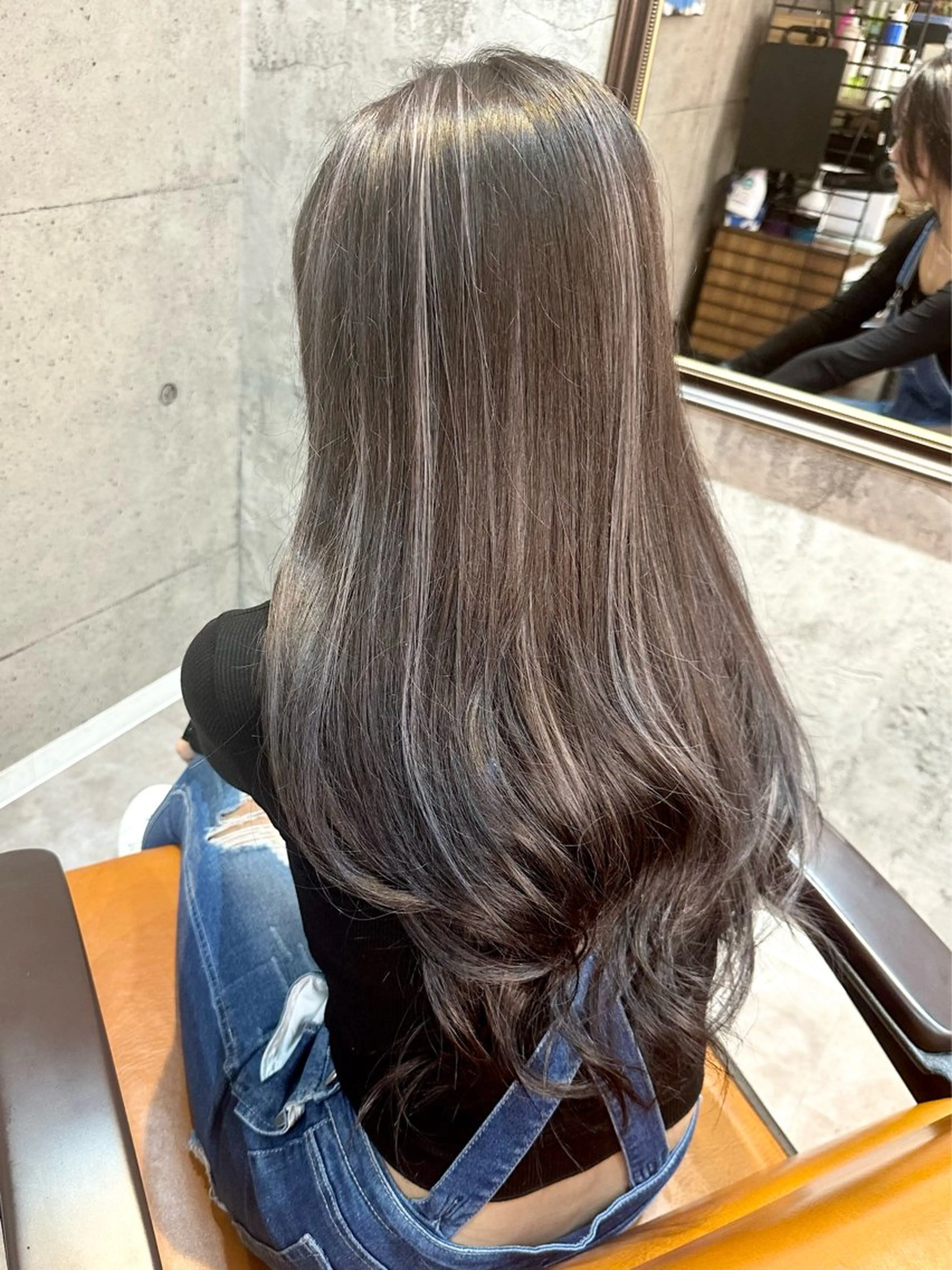 ホワイトハイライト+ベースカラーの写真