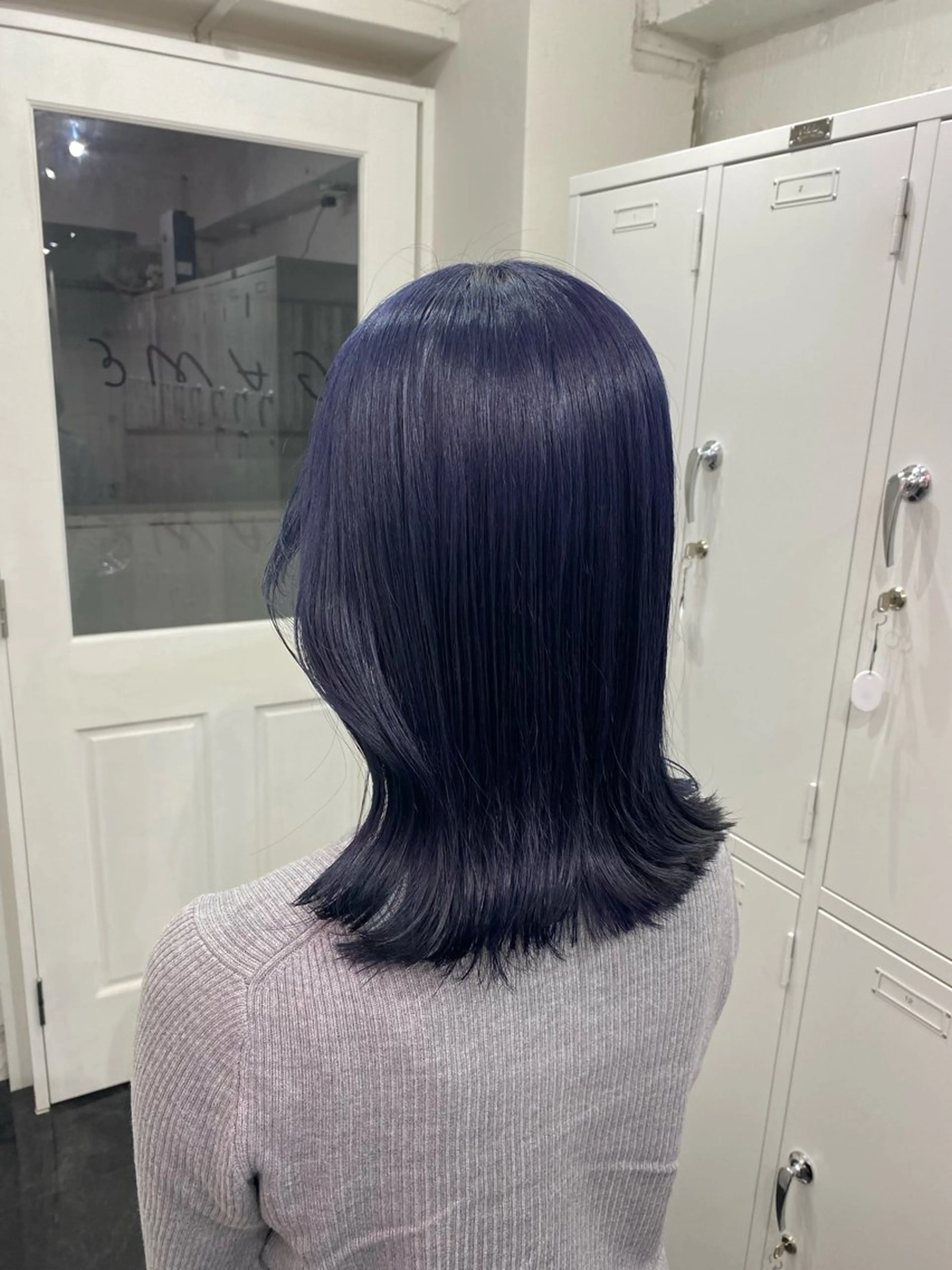セミロング カラー ブリーチ ブルーカラー ブルーラベンダー ラベンダーカラー カット ヘアカラー トリートメント ヘアセット 楓🦋韓国系レイヤー / 透明感カラー🤍のヘアスタイル