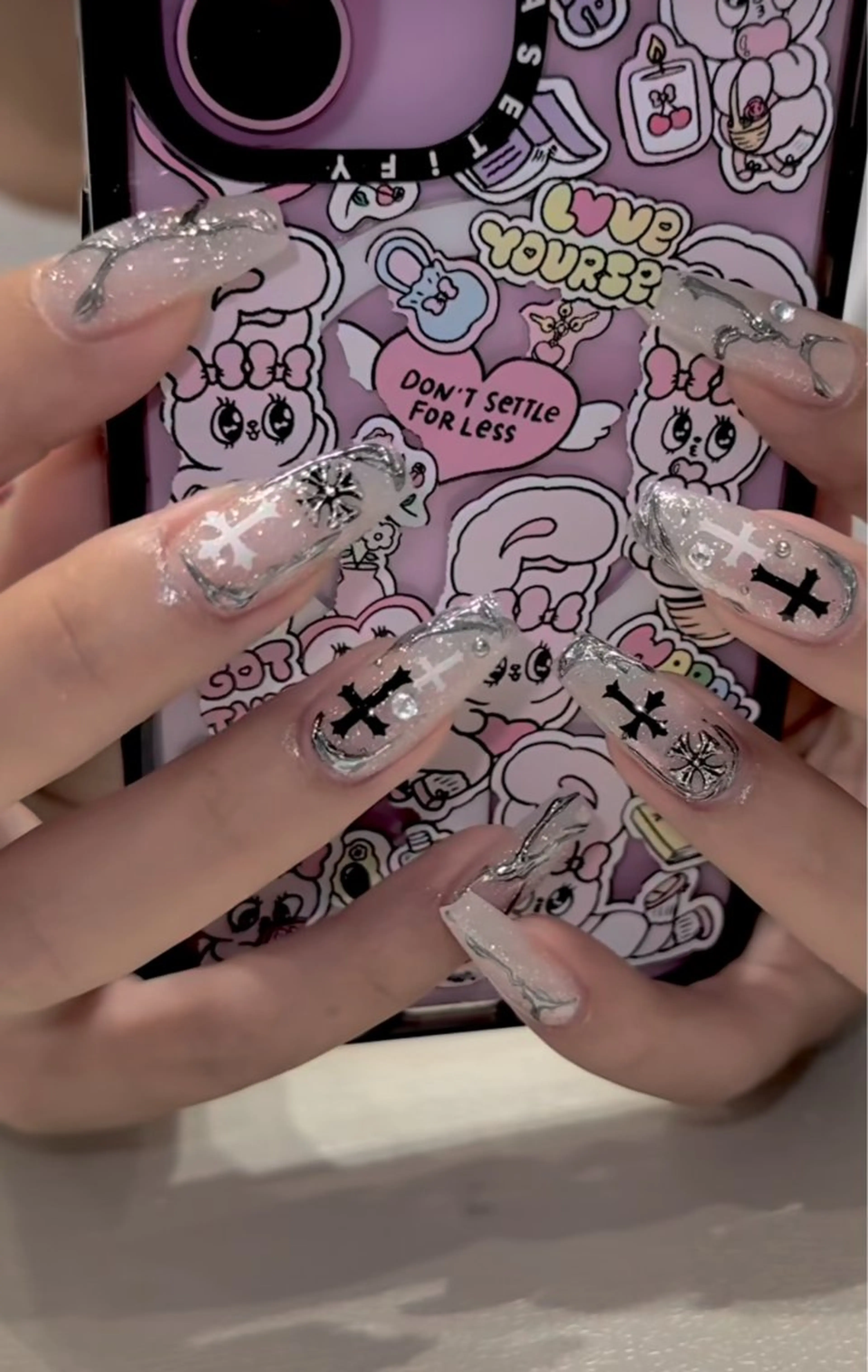 ネイル チークネイル フレンチネイル グラデーション 韓国ネイル マグネットネイル Hana nail所属・Hana Nailのネイルデザイン