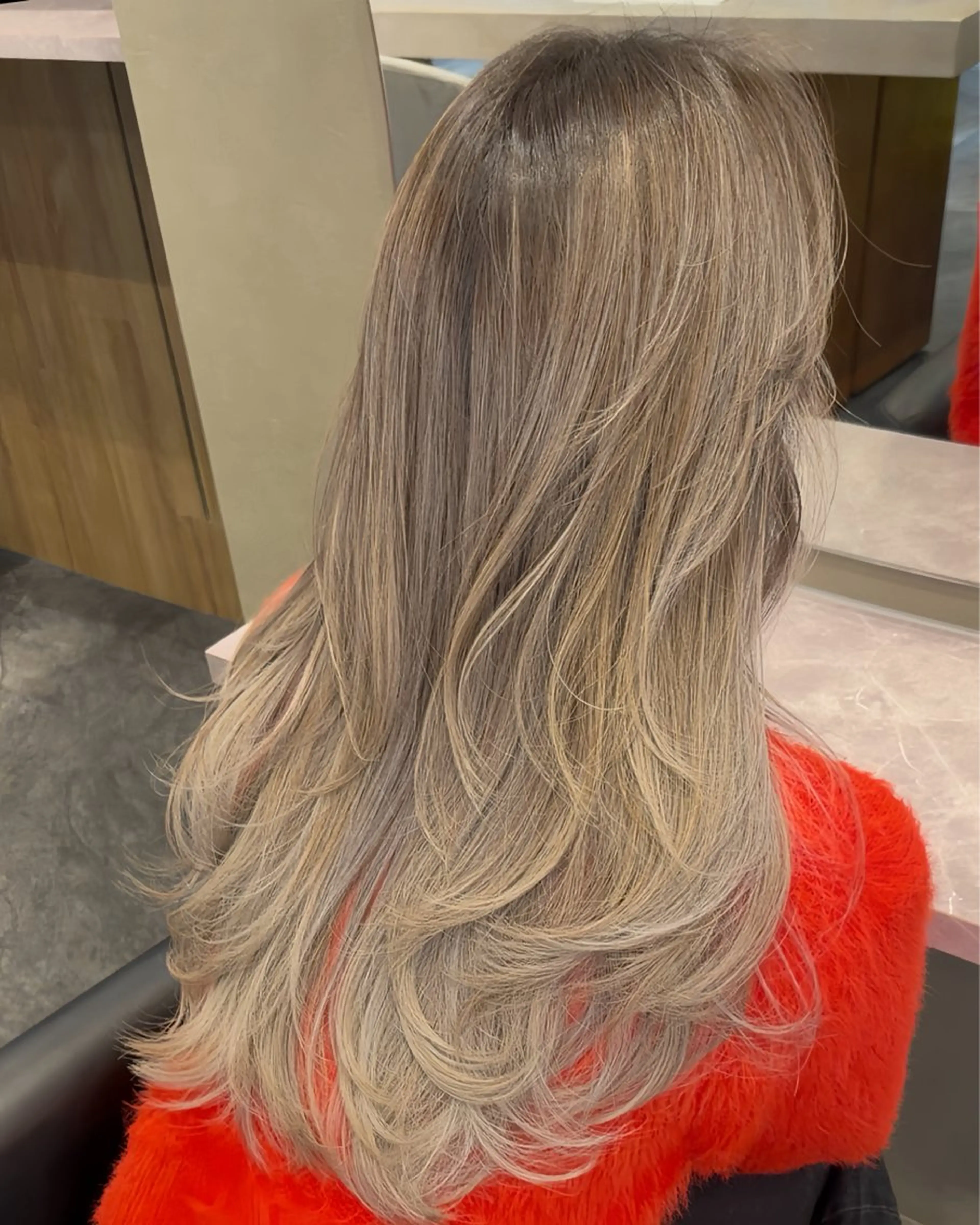 ロング カラー ヘアカラー 🇺🇸海外デザイン iCON TOKYOのヘアスタイル