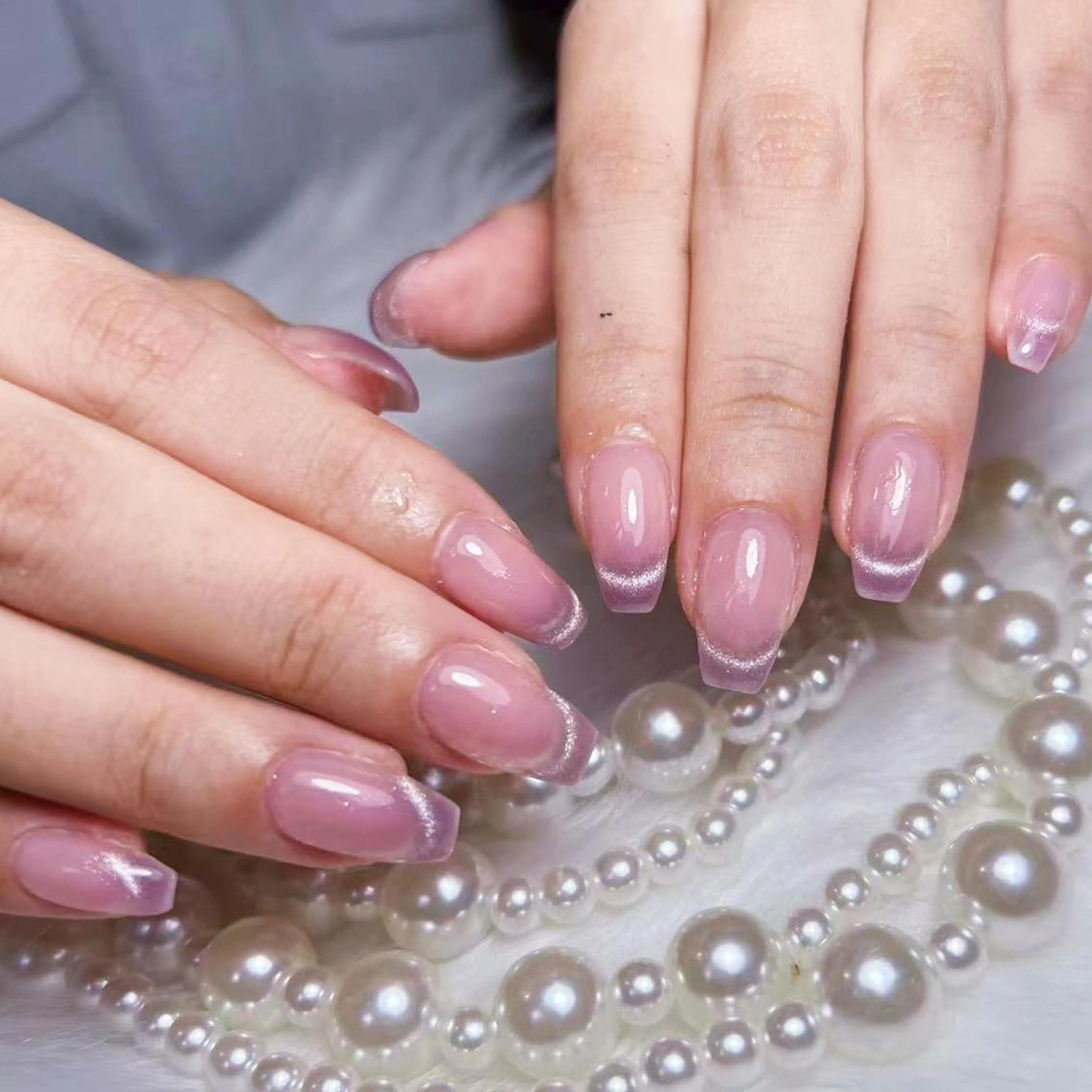 ネイル アートネイル オーロラネイル ガーリー キラキラネイル 韓国ネイル ハンドネイル DIANMOND NAIL🌸のネイルデザイン