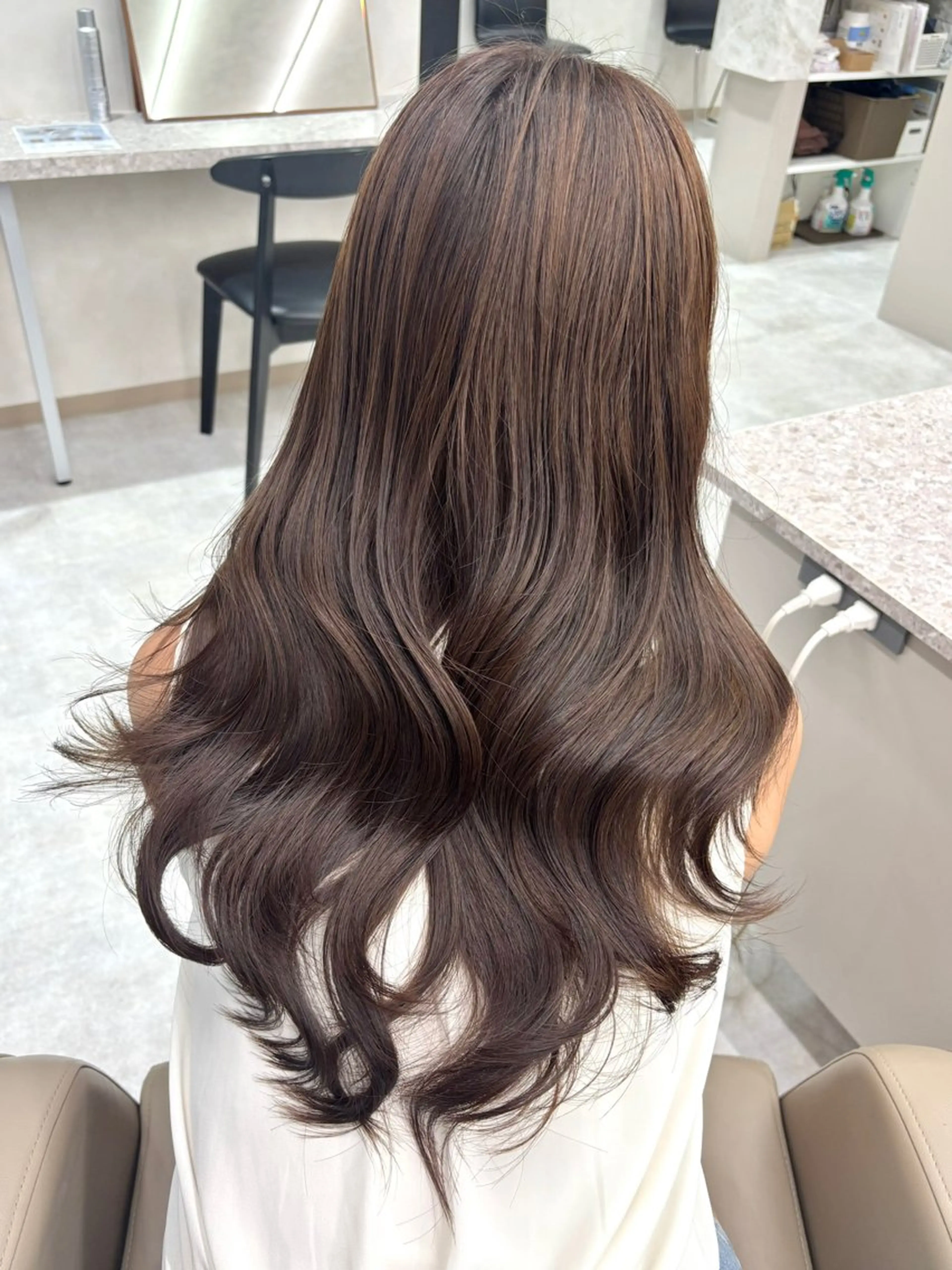 ロング カラー カット ヘアカラー トリートメント 流行りのレイヤーカッ ト得意💟akariのヘアスタイル