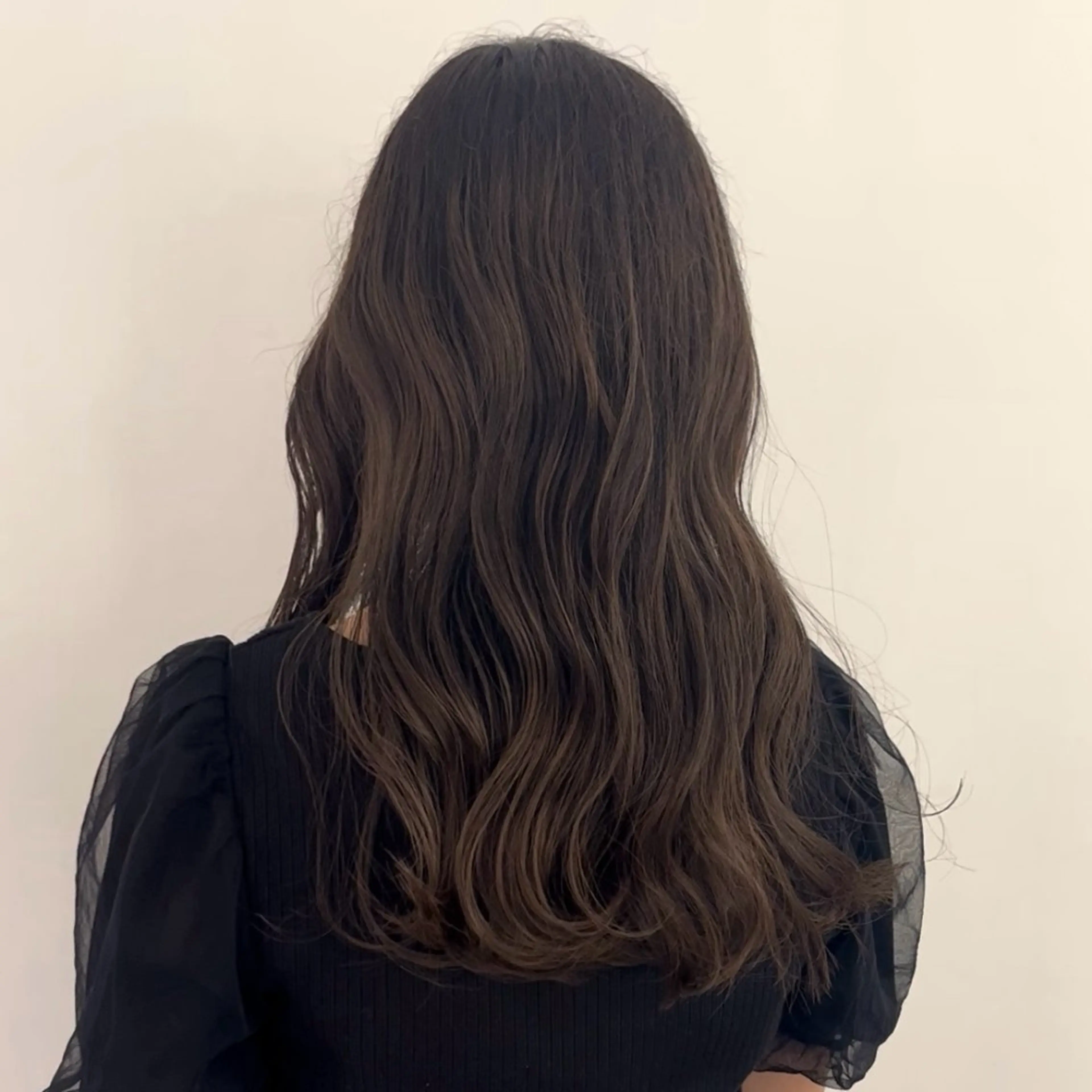 カラー UNBIRTHDAY amiのヘアスタイル